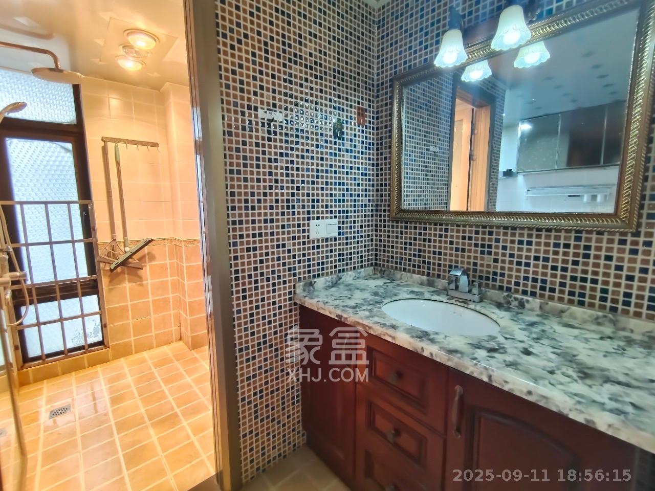 铂宫  1室1厅1卫    3200.0元/月室内图