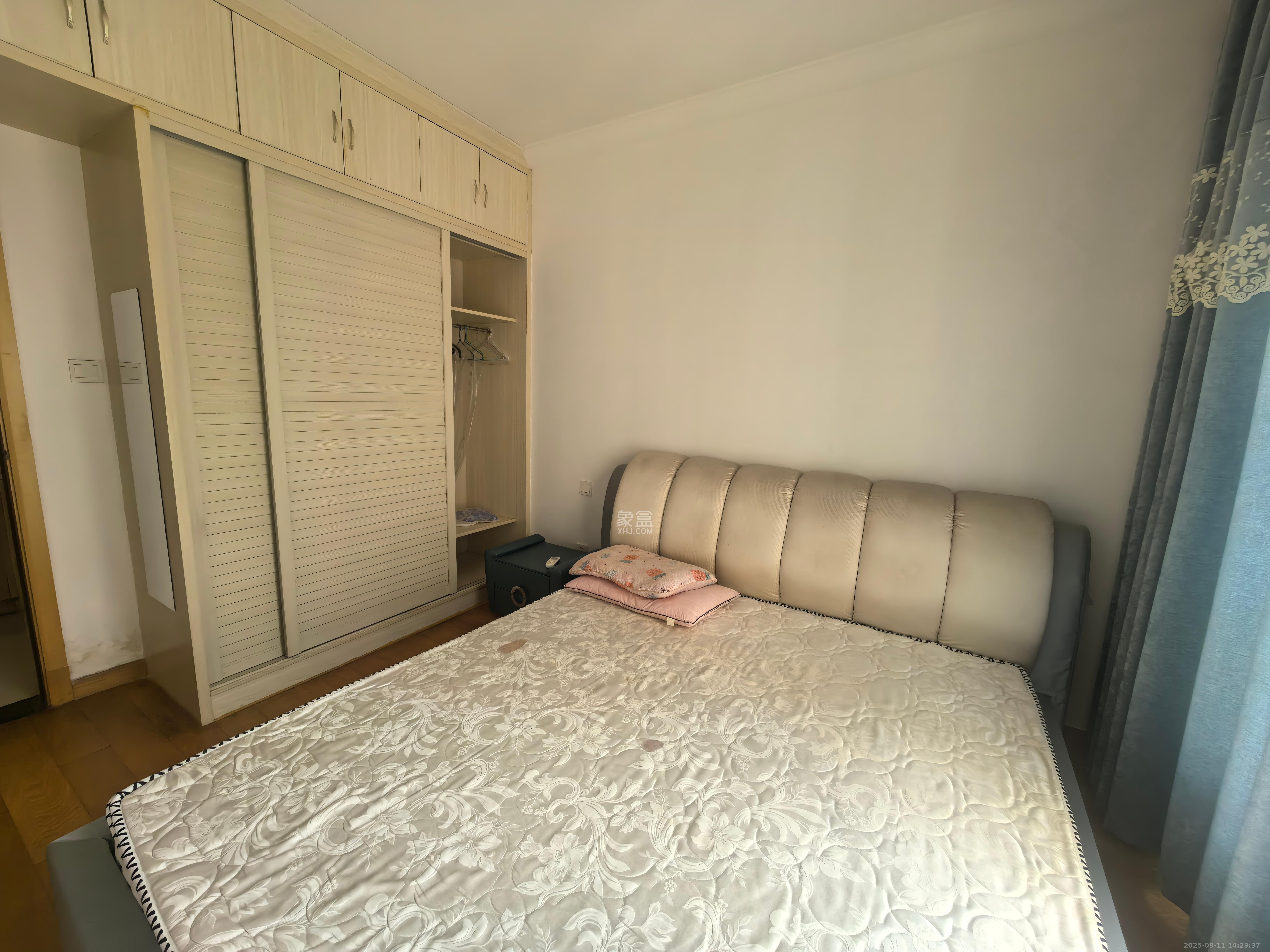 中海国际四期  2室2厅1卫    2000.0元/月 中海国际四期  2室2厅1卫    2000.0元/月室内图