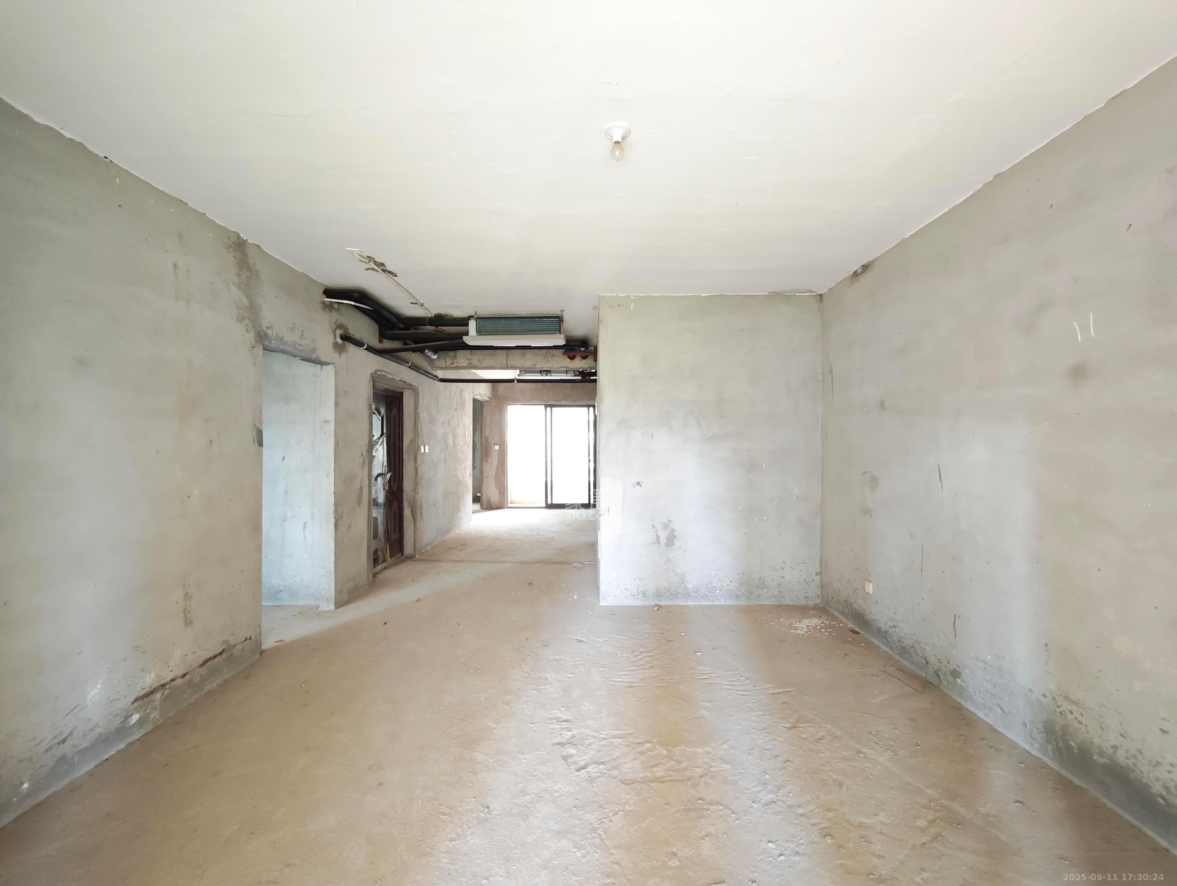 湘水郡(兴旺小爱同学)  4室2厅2卫    78.0万 湘水郡(兴旺小爱同学)  4室2厅2卫    78.0万客厅