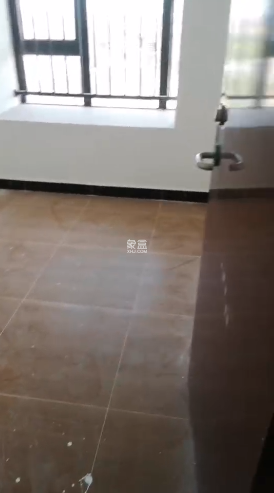 坡博家园五区 4室2厅1卫 3200.0元/月 坡博家园五区 4室2厅1卫 3200.0元/月室内图