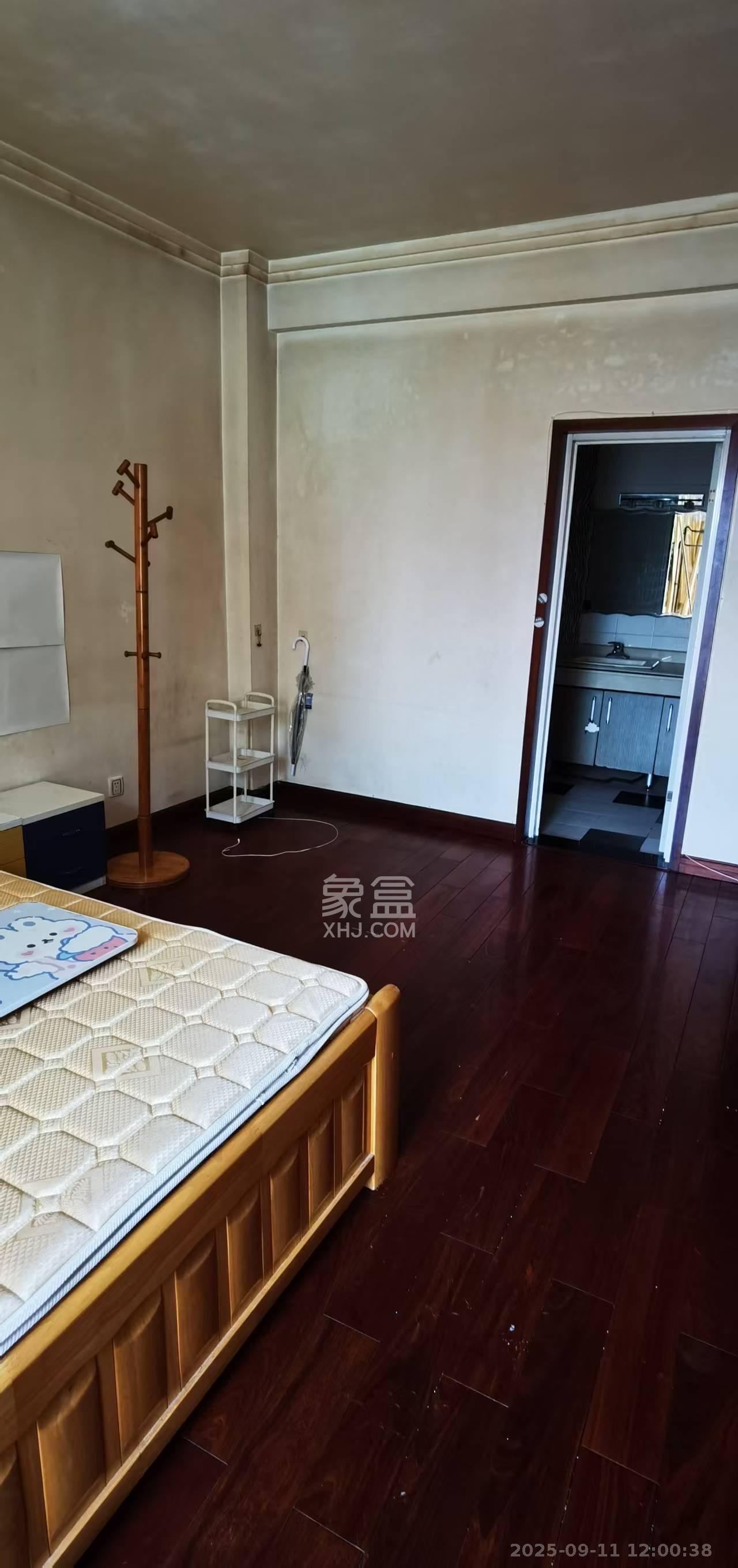 锦绣华天 5室2厅2卫 5500.0元/月 锦绣华天 5室2厅2卫 5500.0元/月室内图