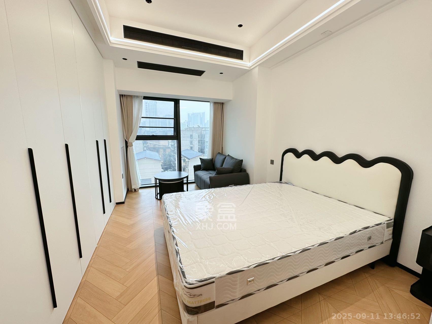 华润置地中心  1室1厅1卫    2500.0元/月室内图