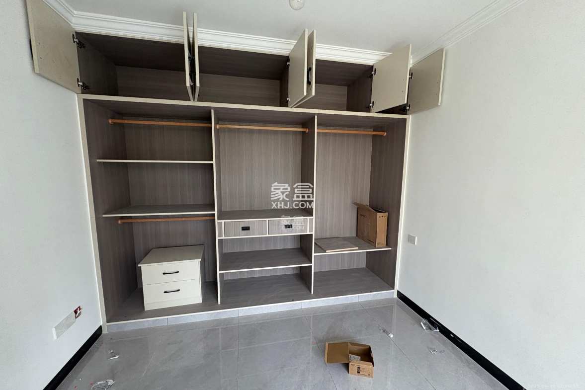 嘉雨东苑  2室1厅1卫    3200.0元/月 嘉雨东苑  2室1厅1卫    3200.0元/月室内图