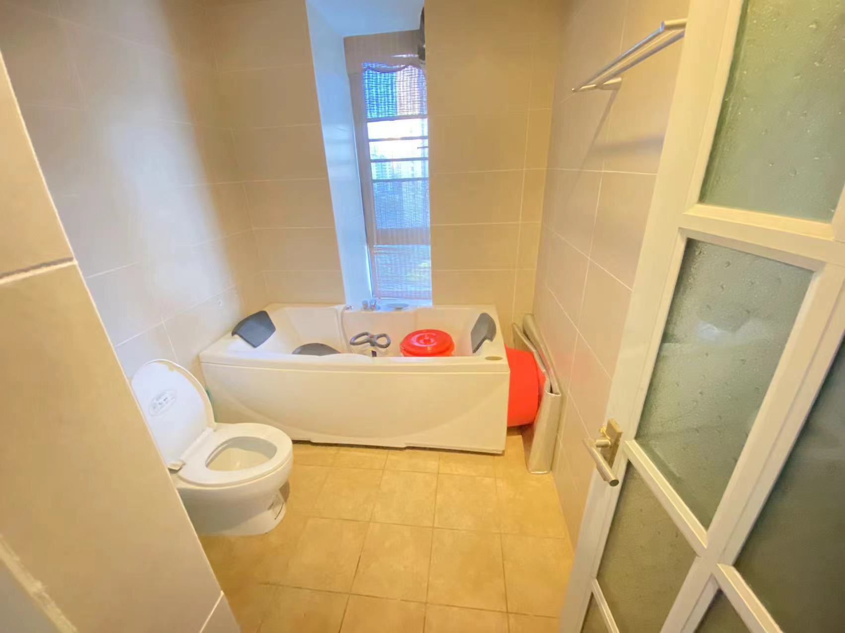 金碧文华 3室2厅2卫 3800.0元/月 金碧文华 3室2厅2卫 3800.0元/月室内图