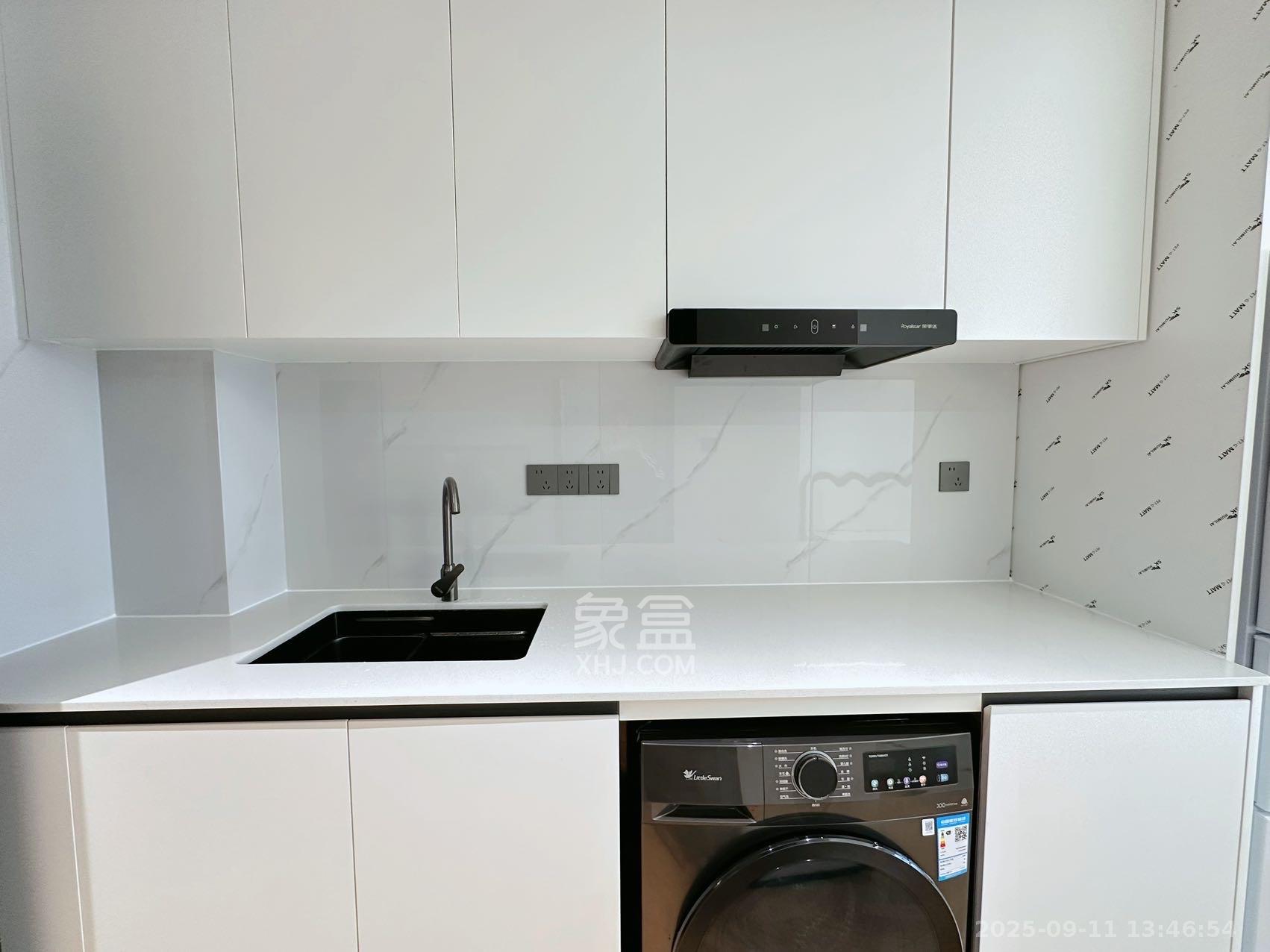 华润置地中心  1室1厅1卫    2500.0元/月室内图