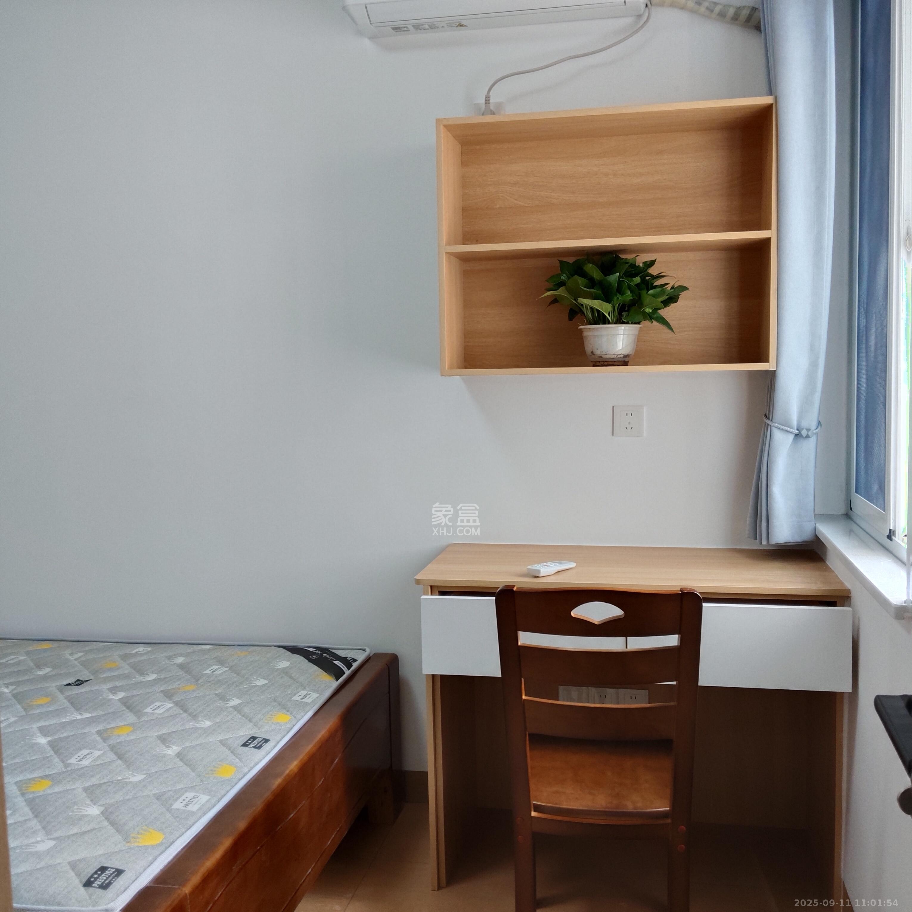 坪山家园  1室0厅0卫   1800.00元/月室内图