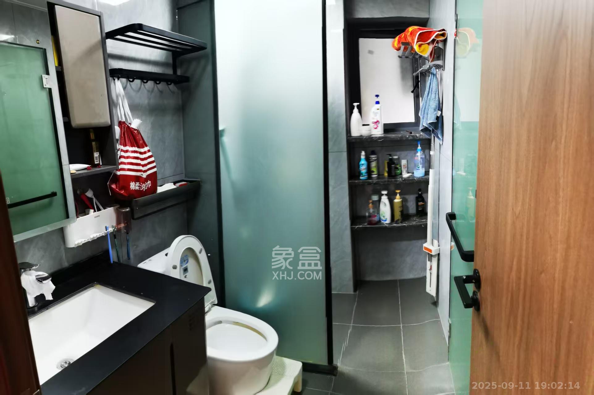 保利大都汇一期、二期 4室2厅2卫 3500.0元/月 保利大都汇一期、二期 4室2厅2卫 3500.0元/月室内图