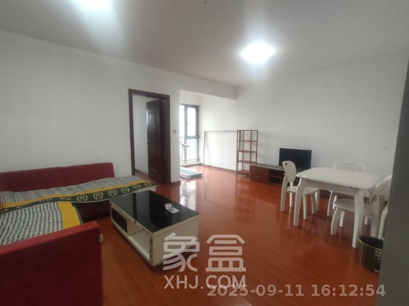 怡海星城 2室2厅1卫 1400.0元/月 怡海星城 2室2厅1卫 1400.0元/月室内图