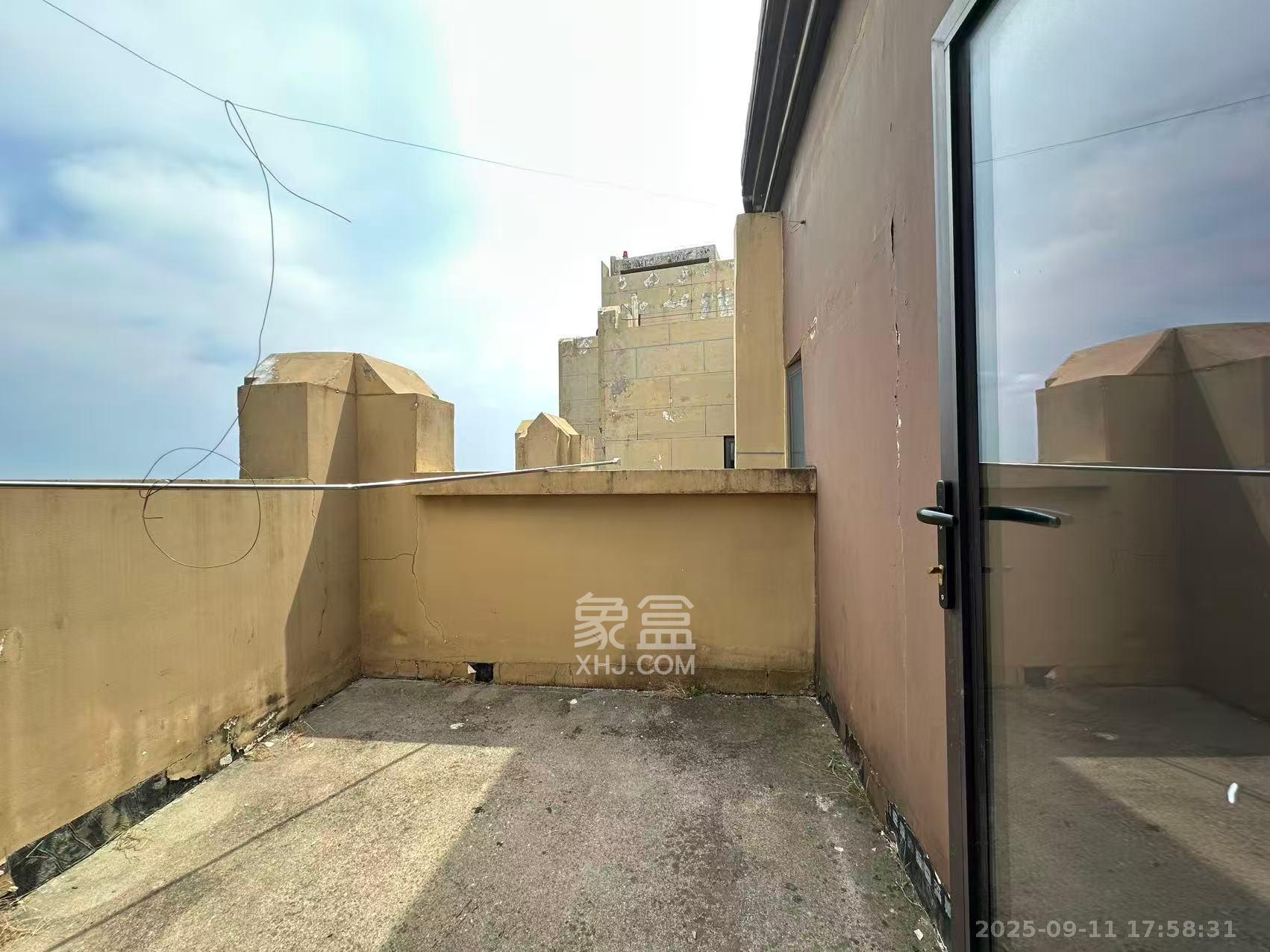 光明E城  2室2厅1卫    2000.0元/月 光明E城  2室2厅1卫    2000.0元/月室内图