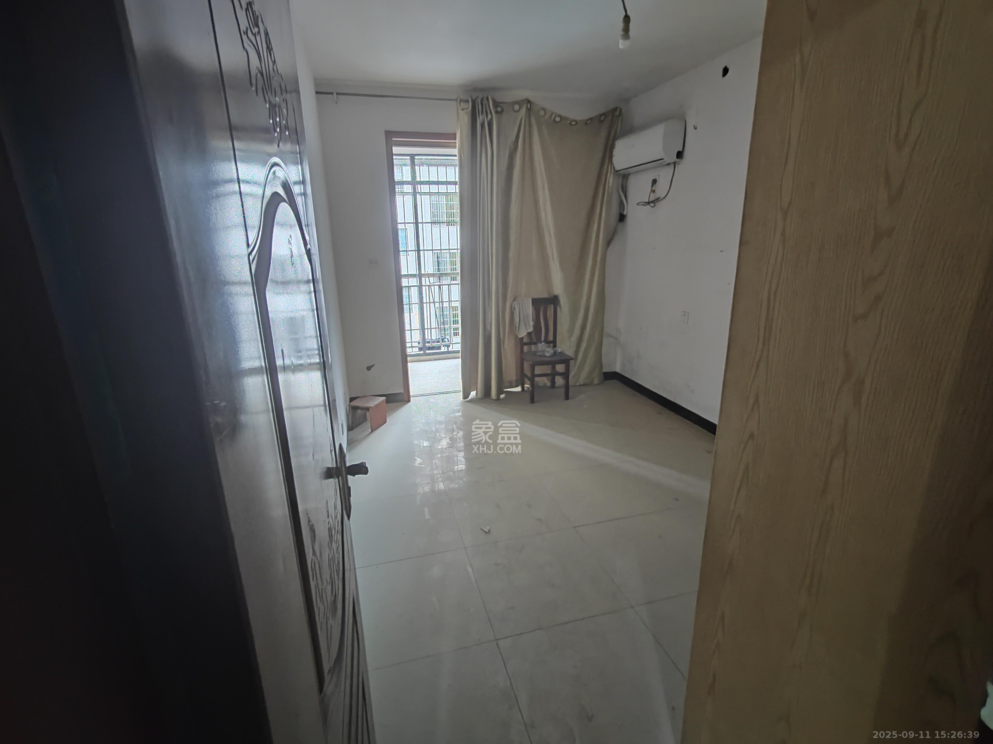 骑龙安置小区 3室1厅1卫 2000.0元/月 骑龙安置小区 3室1厅1卫 2000.0元/月室内图