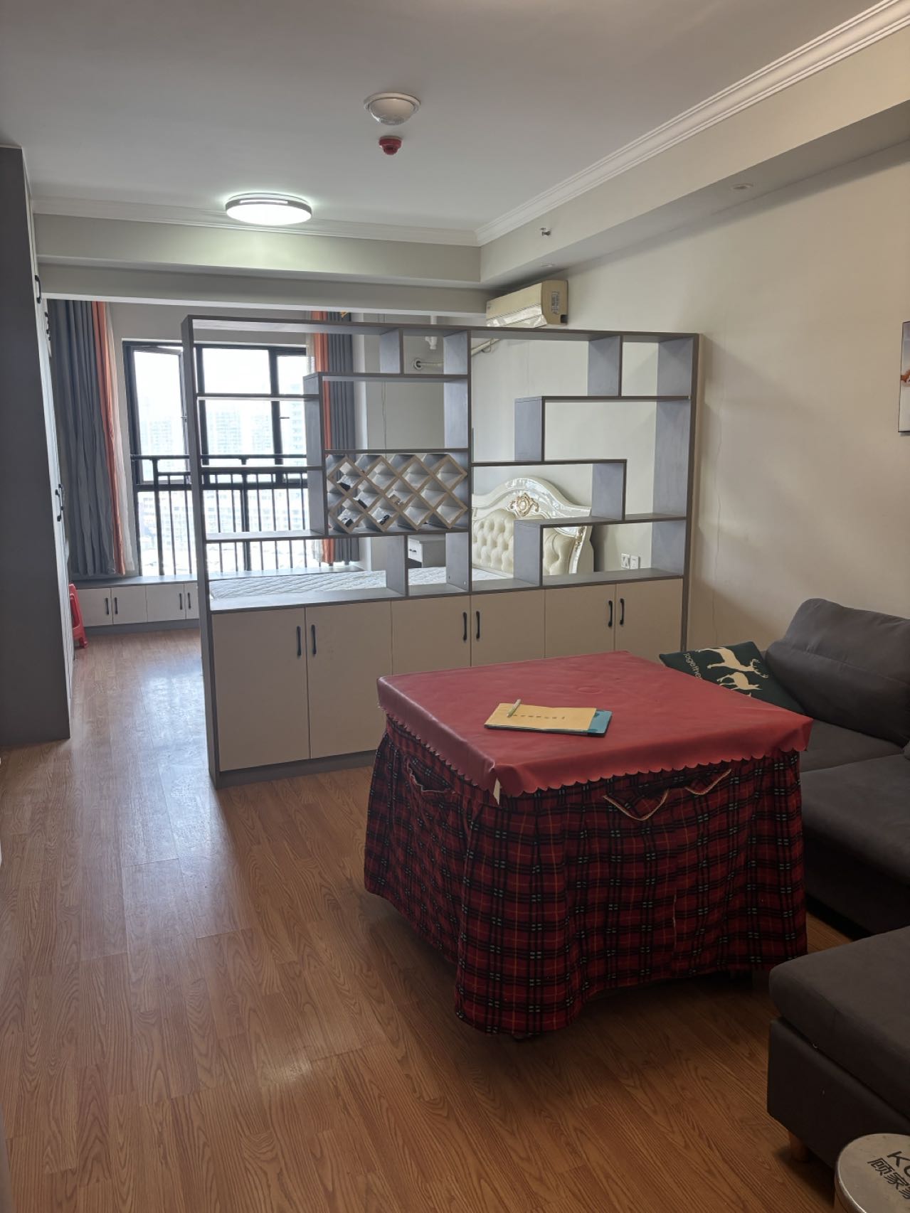 五江碧桂园城市广场  1室0厅0卫    1200.0元/月 五江碧桂园城市广场  1室0厅0卫    1200.0元/月室内图