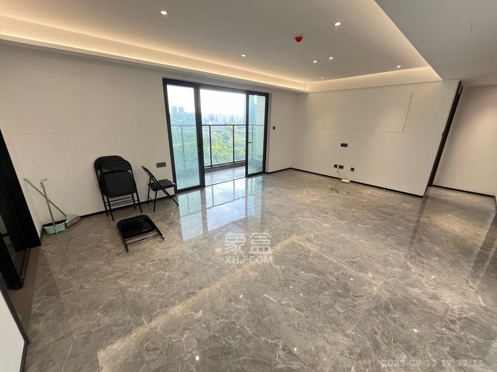 万科魅力之城 4室2厅2卫 3500.0元/月 万科魅力之城 4室2厅2卫 3500.0元/月室内图