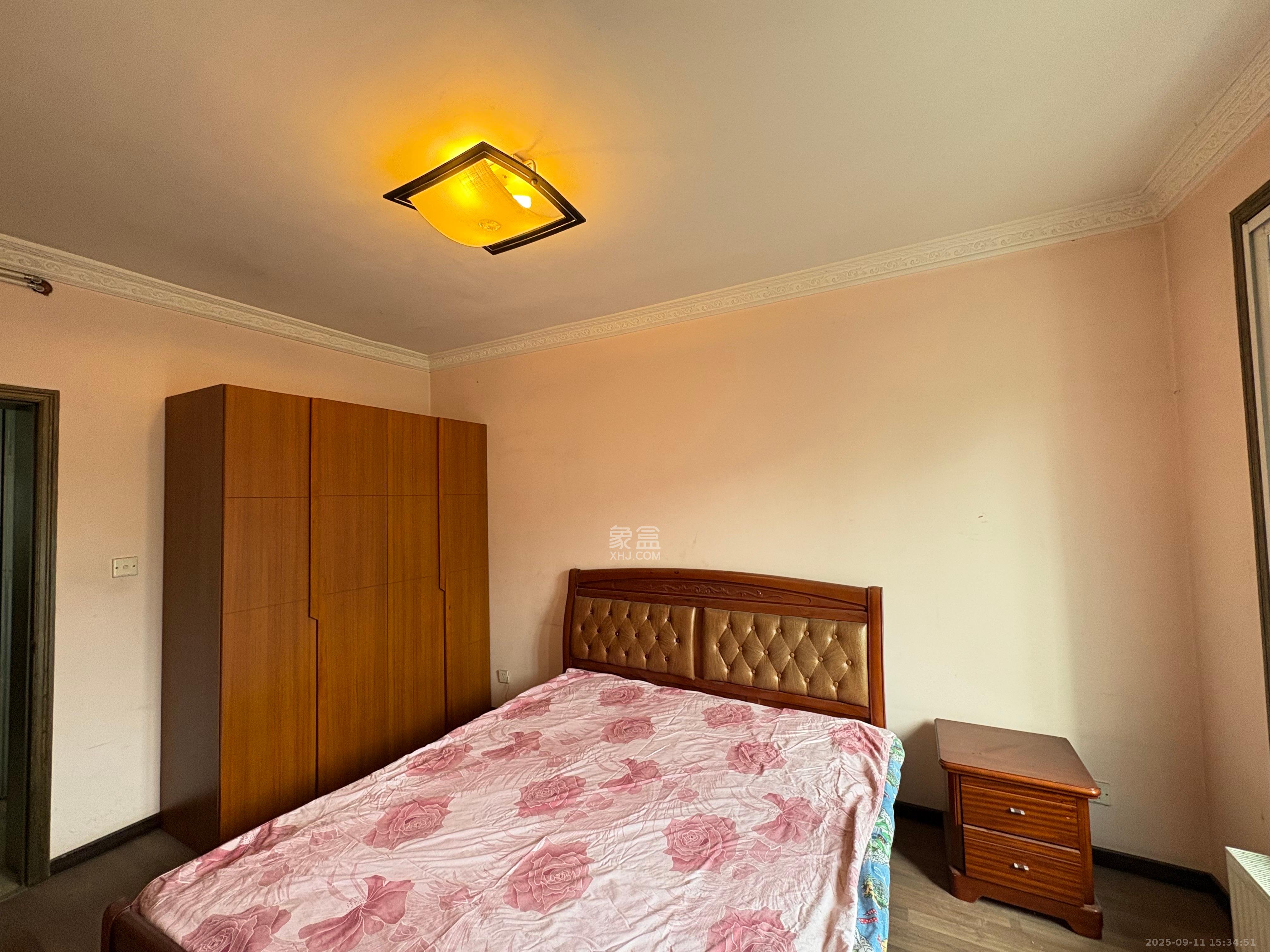 咸嘉新村西子园  1室0厅0卫    2000.0元/月室内图