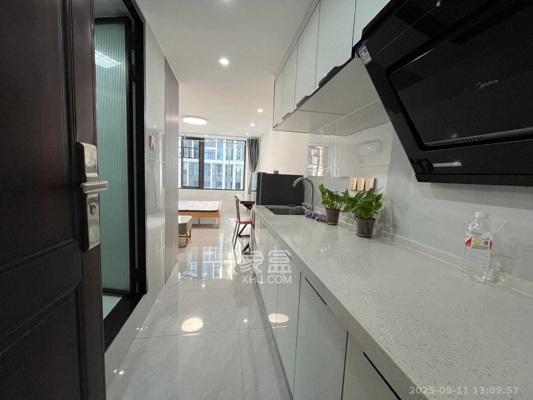 新城悦隽公园  1室1厅1卫    1080.0元/月 新城悦隽公园  1室1厅1卫    1080.0元/月室内图