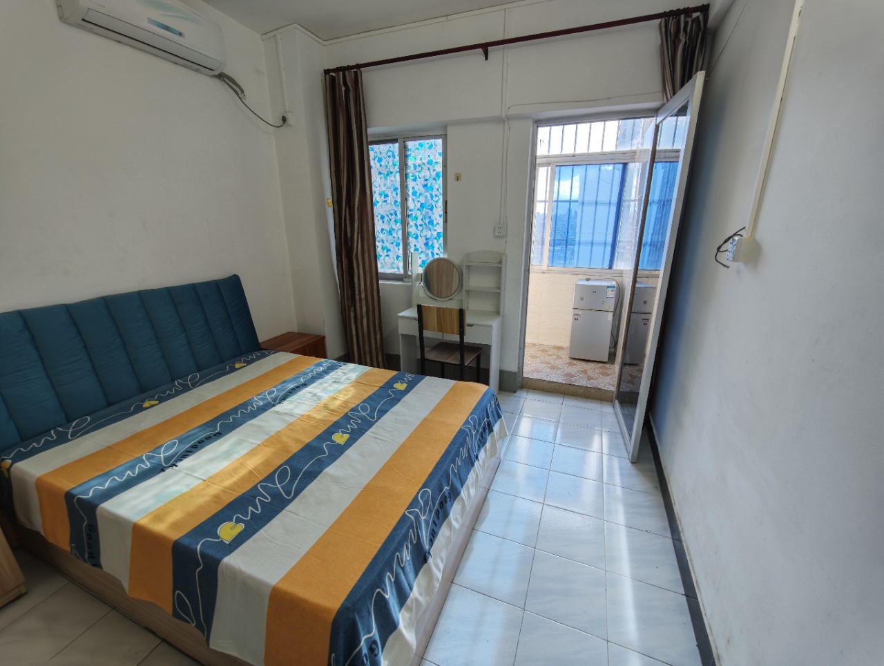 马坡小区 1室0厅0卫 700.0元/月 马坡小区 1室0厅0卫 700.0元/月室内图