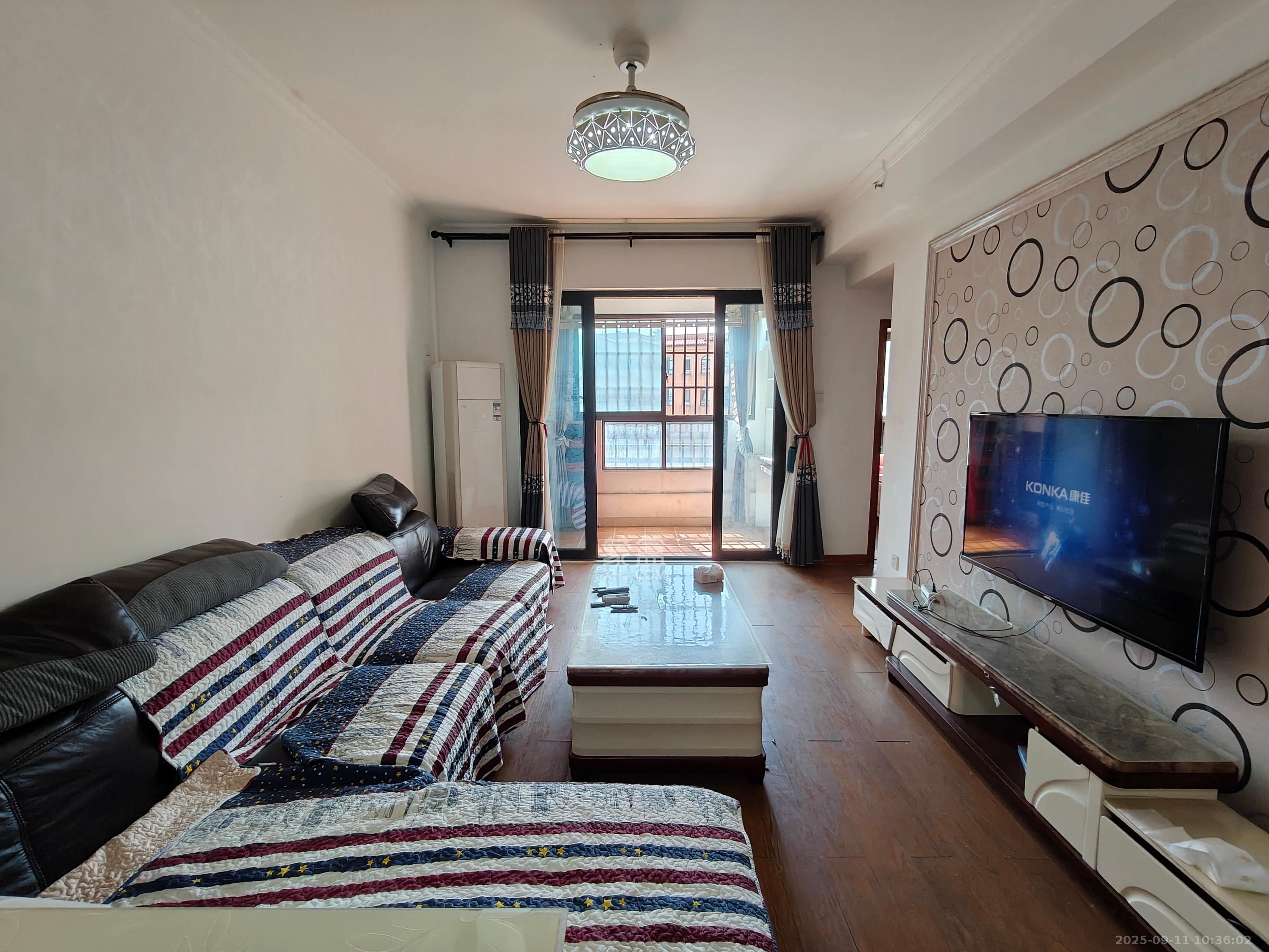 中信凯旋蓝岸(中信新城三期)  3室2厅1卫    1800.0元/月 中信凯旋蓝岸(中信新城三期)  3室2厅1卫    1800.0元/月室内图