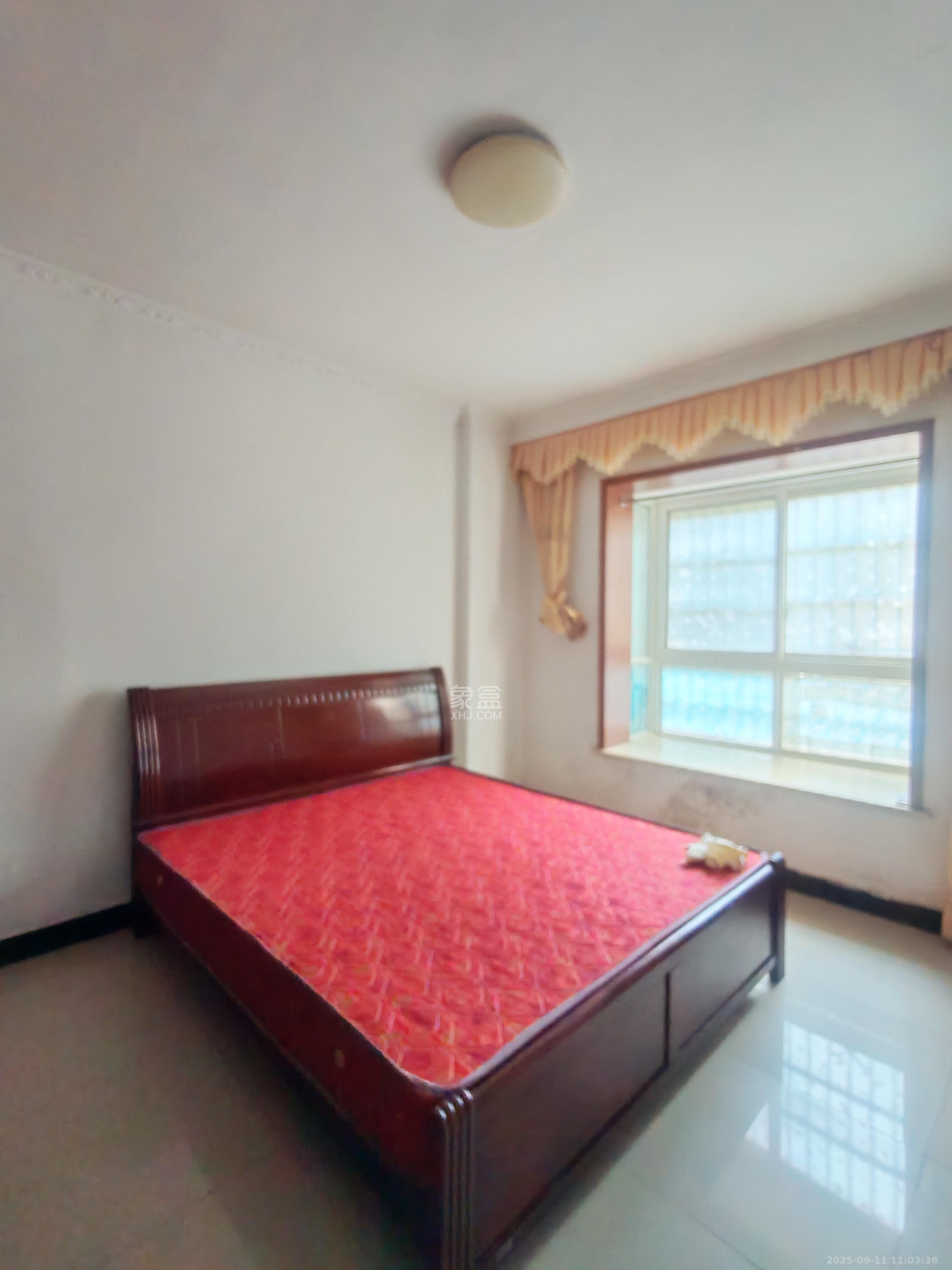 东城名苑 3室2厅2卫 1500.0元/月 东城名苑 3室2厅2卫 1500.0元/月室内图