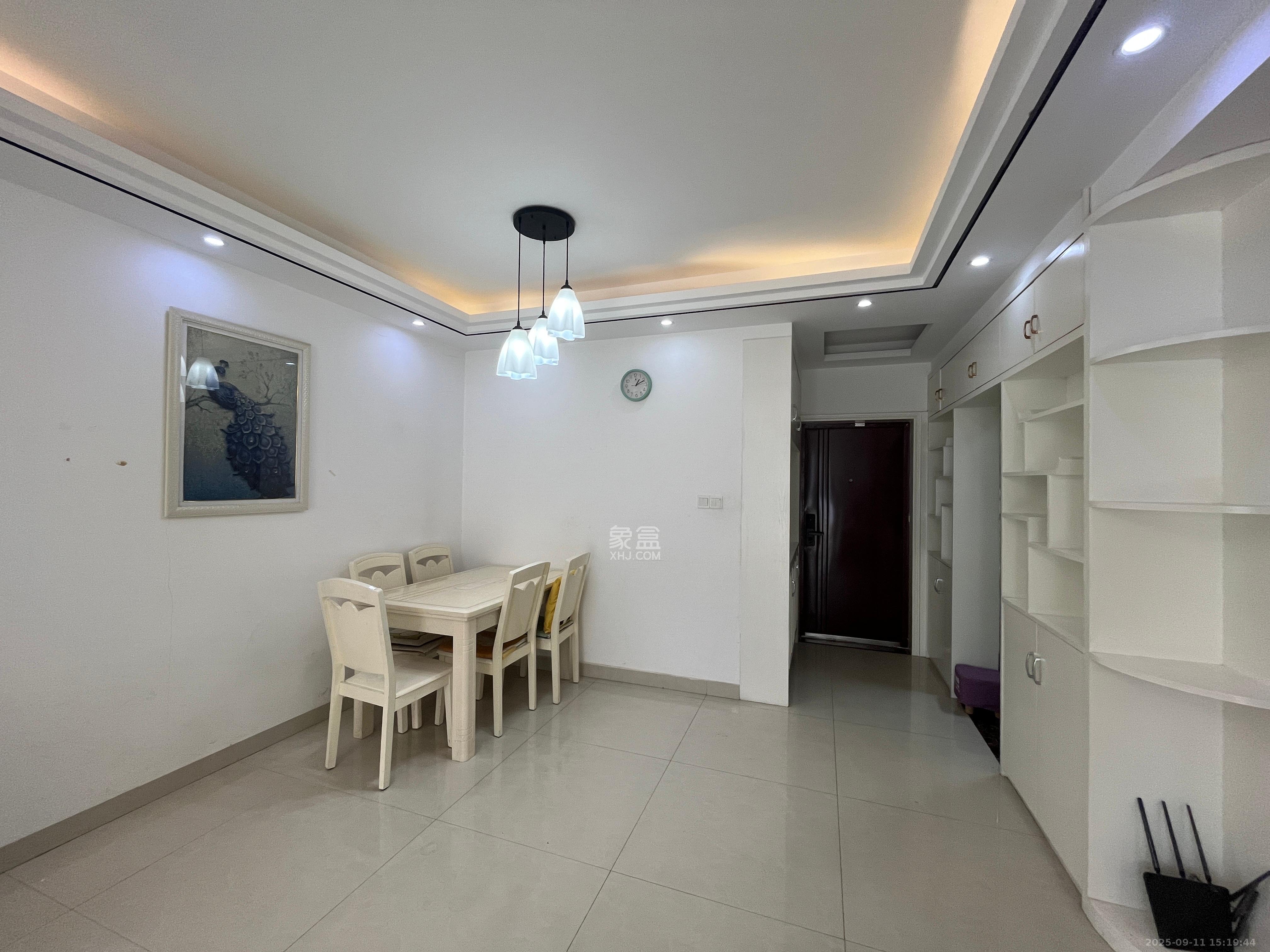 湘江雅颂居 3室2厅1卫 2600.0元/月 湘江雅颂居 3室2厅1卫 2600.0元/月室内图