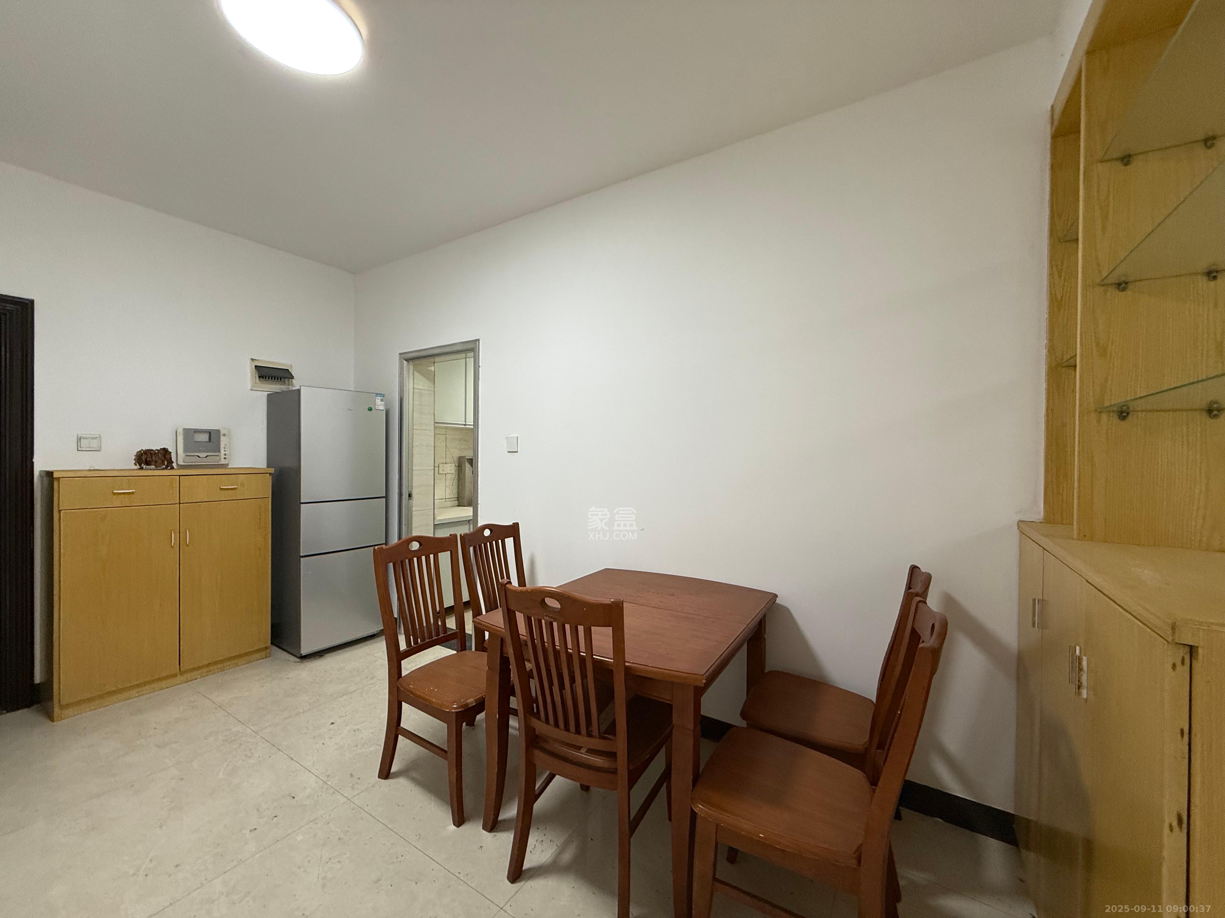 山水湾  2室2厅1卫    1000.0元/月 山水湾  2室2厅1卫    1000.0元/月室内图