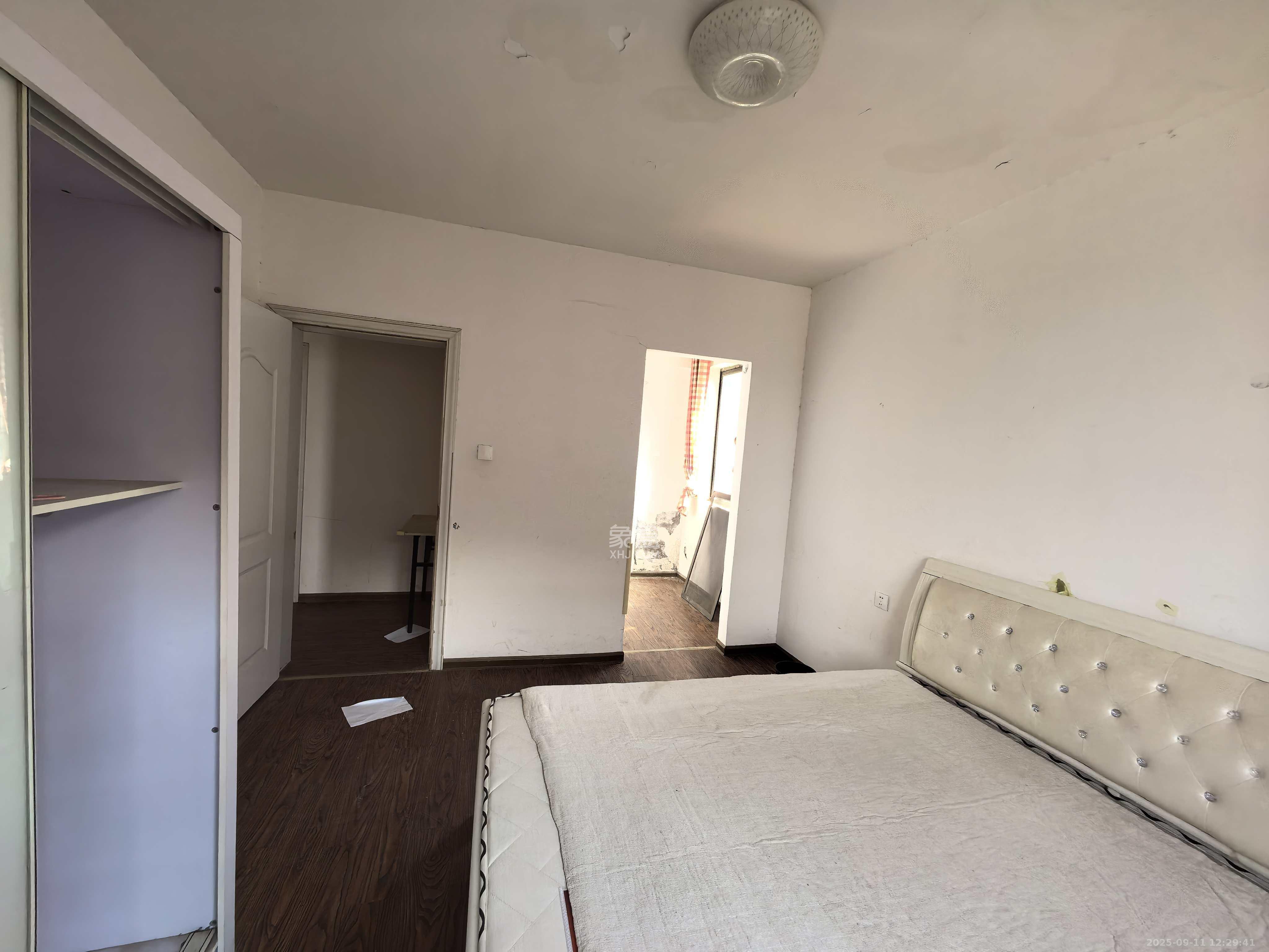 新城国际花都 3室2厅2卫 1600.0元/月 新城国际花都 3室2厅2卫 1600.0元/月室内图