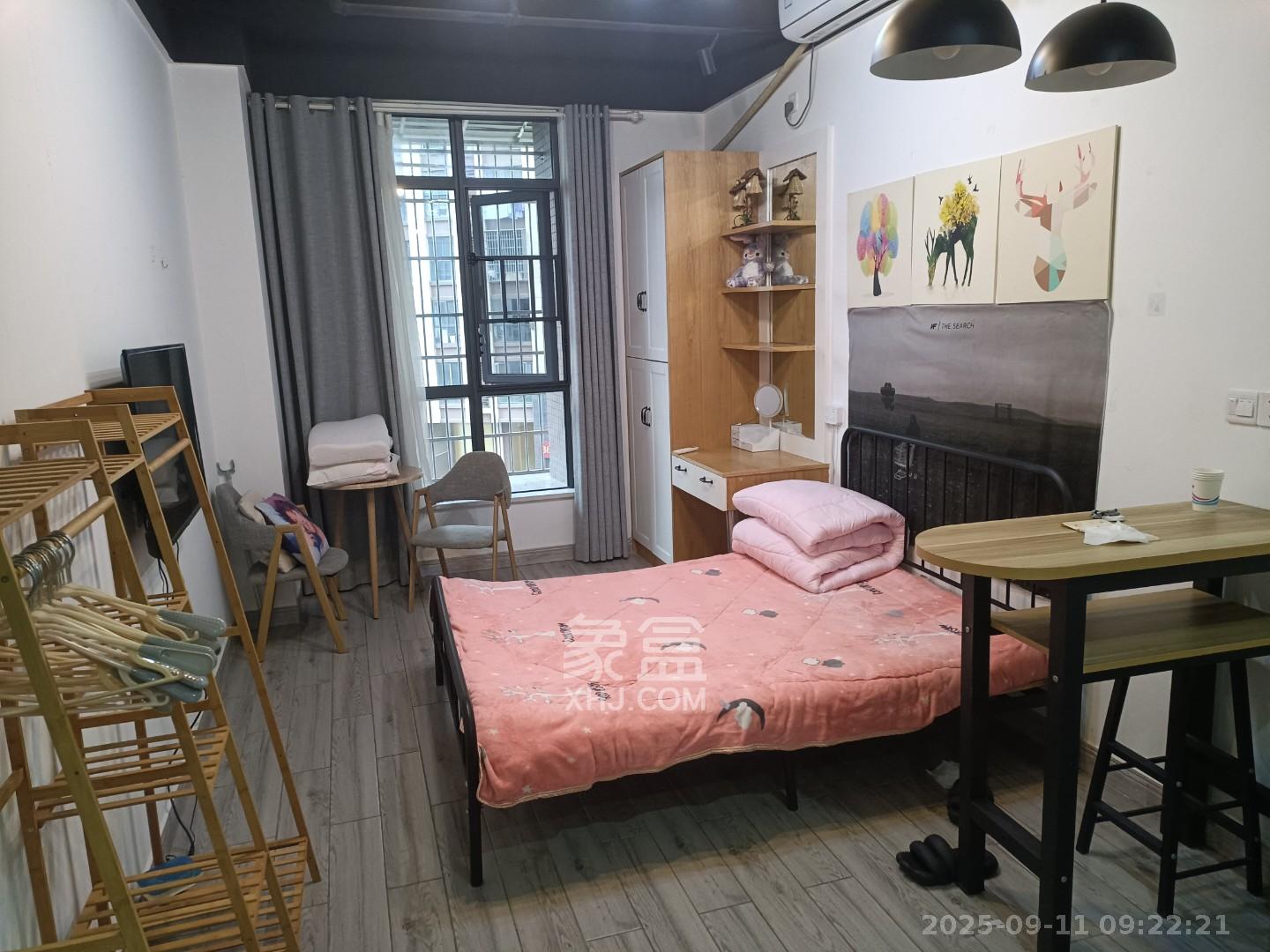 叠彩兰亭 1室1厅1卫 1100.0元/月 叠彩兰亭 1室1厅1卫 1100.0元/月室内图