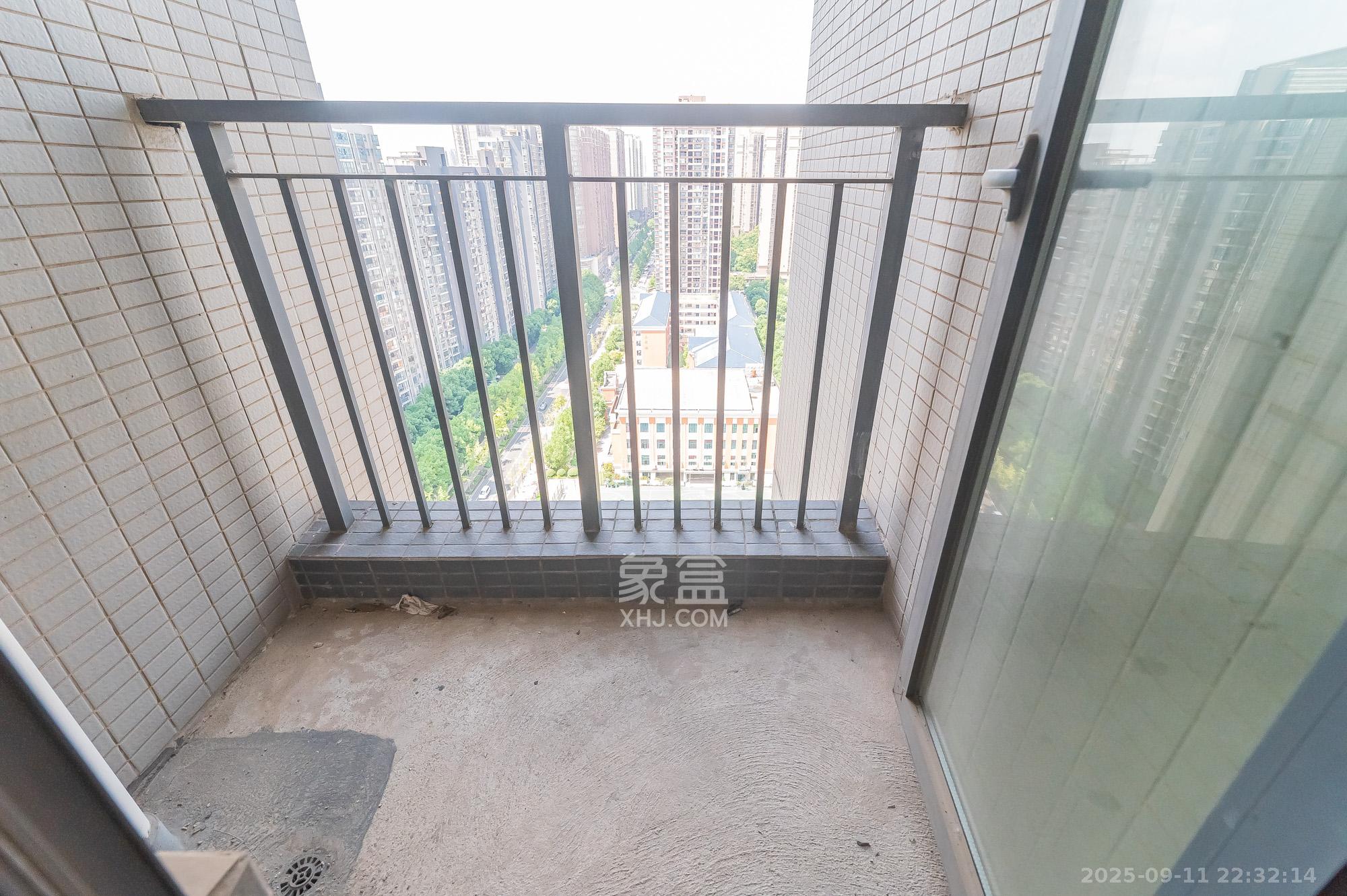 恒基凯旋门三期 2室2厅1卫 75.0万 恒基凯旋门三期 2室2厅1卫 75.0万其他