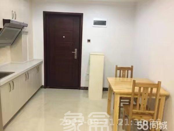 众东国际  1室1厅1卫    1700.0元/月室内图