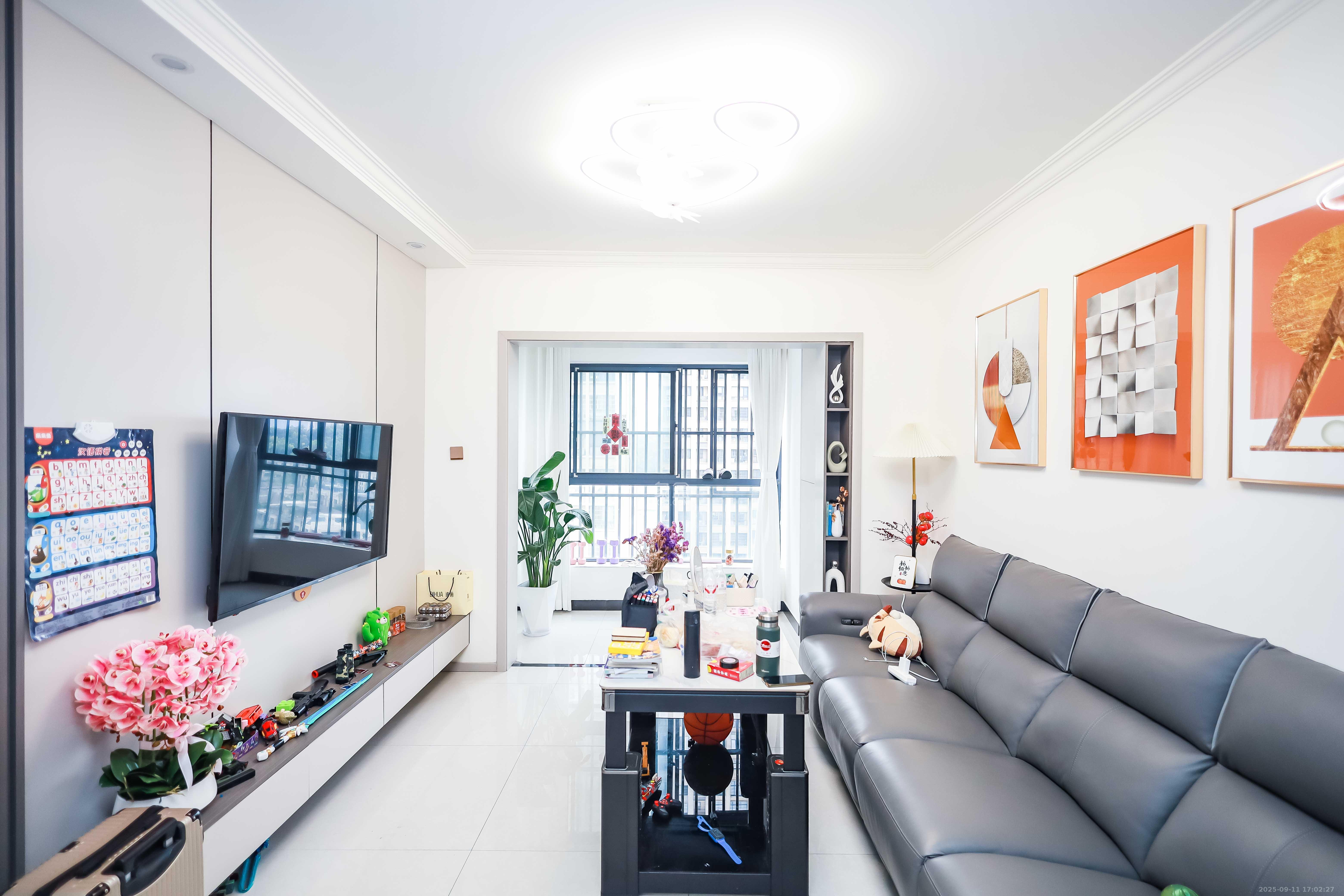 天麓尚层 3室2厅1卫 69.8万 天麓尚层 3室2厅1卫 69.8万客厅