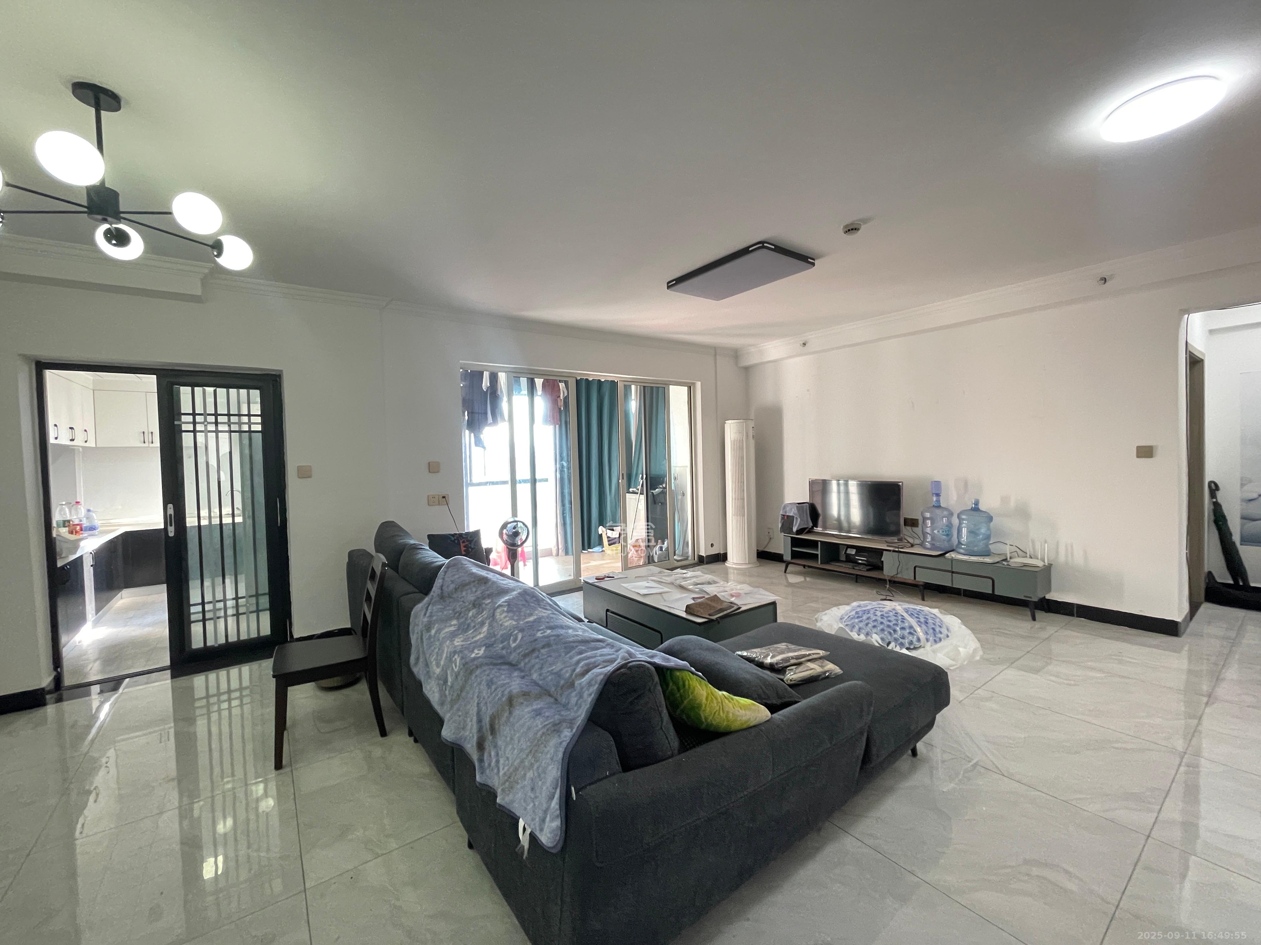 北辰三角洲E7区  4室2厅2卫    4600.0元/月室内图