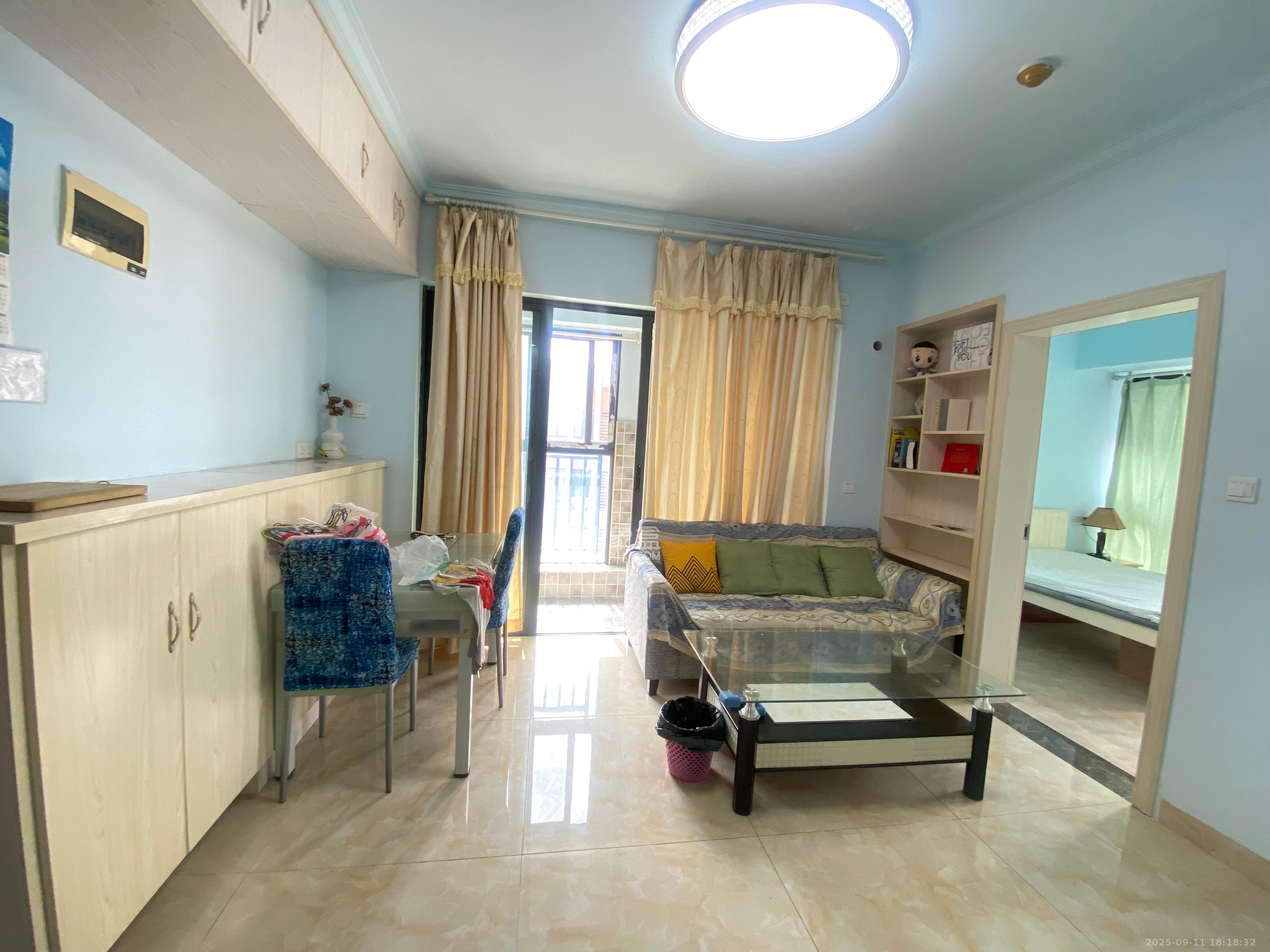 中建芙蓉工社 2室1厅1卫 1700.0元/月 中建芙蓉工社 2室1厅1卫 1700.0元/月室内图