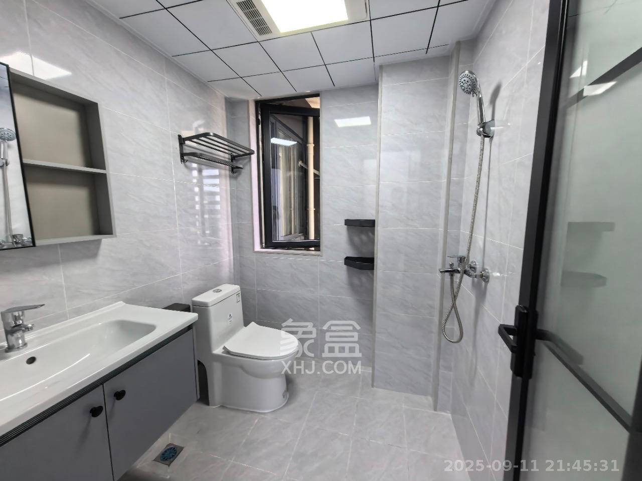 保利东郡  0室0厅0卫    2500.0元/月室内图