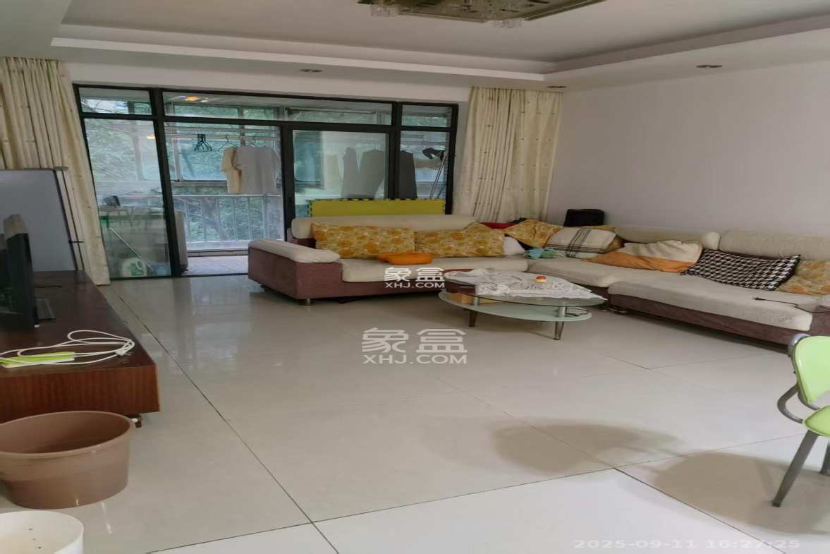 满庭芳小区 2室2厅1卫 950.0元/月 满庭芳小区 2室2厅1卫 950.0元/月室内图