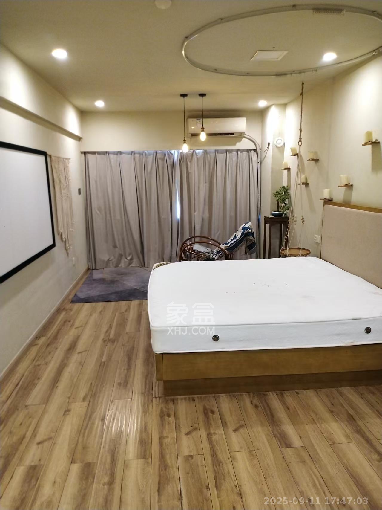 蚂蚁工房  1室1厅1卫    1800.0元/月 蚂蚁工房  1室1厅1卫    1800.0元/月