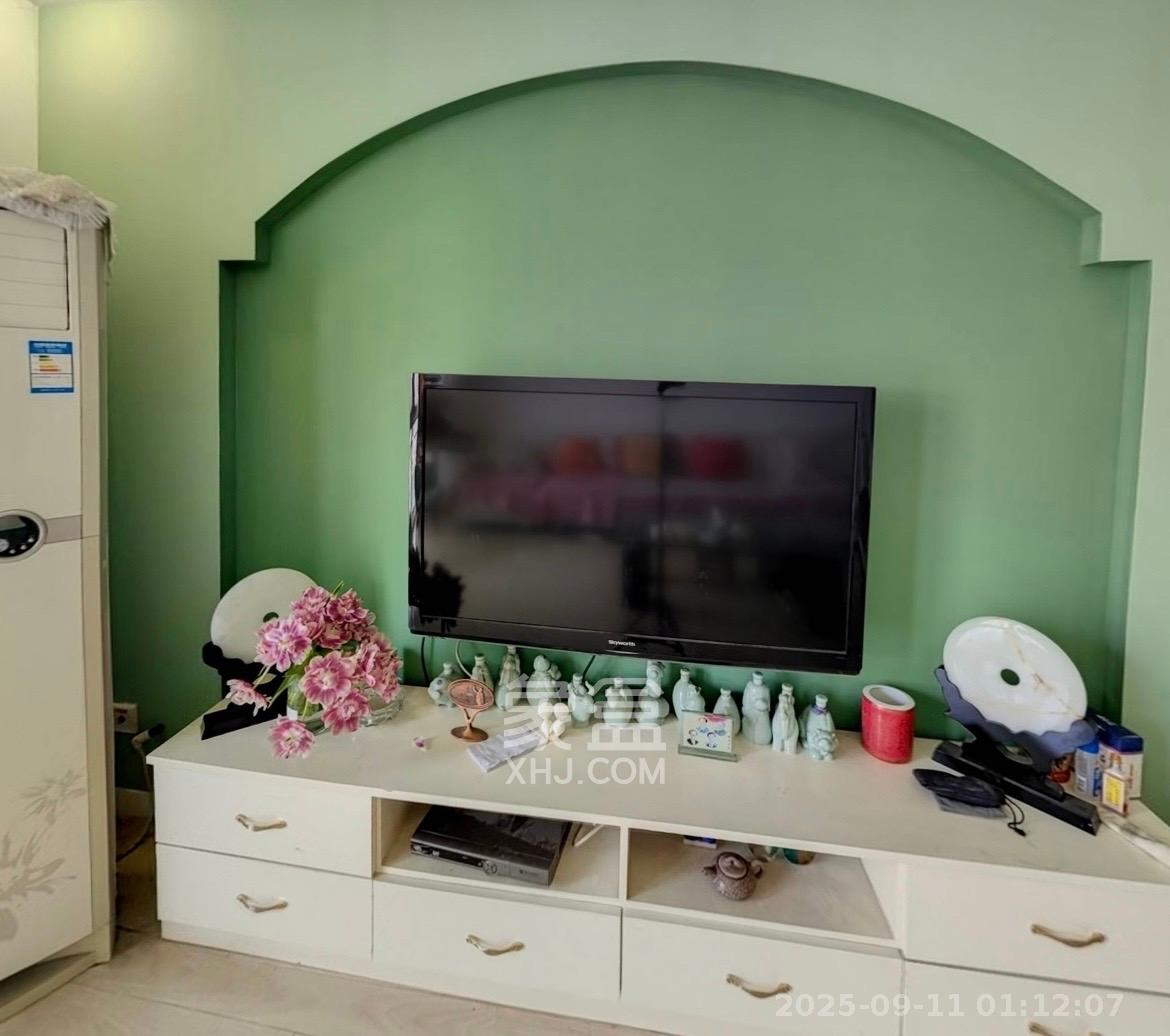 梅苑家园 5室2厅2卫 1800.0元/月 梅苑家园 5室2厅2卫 1800.0元/月室内图