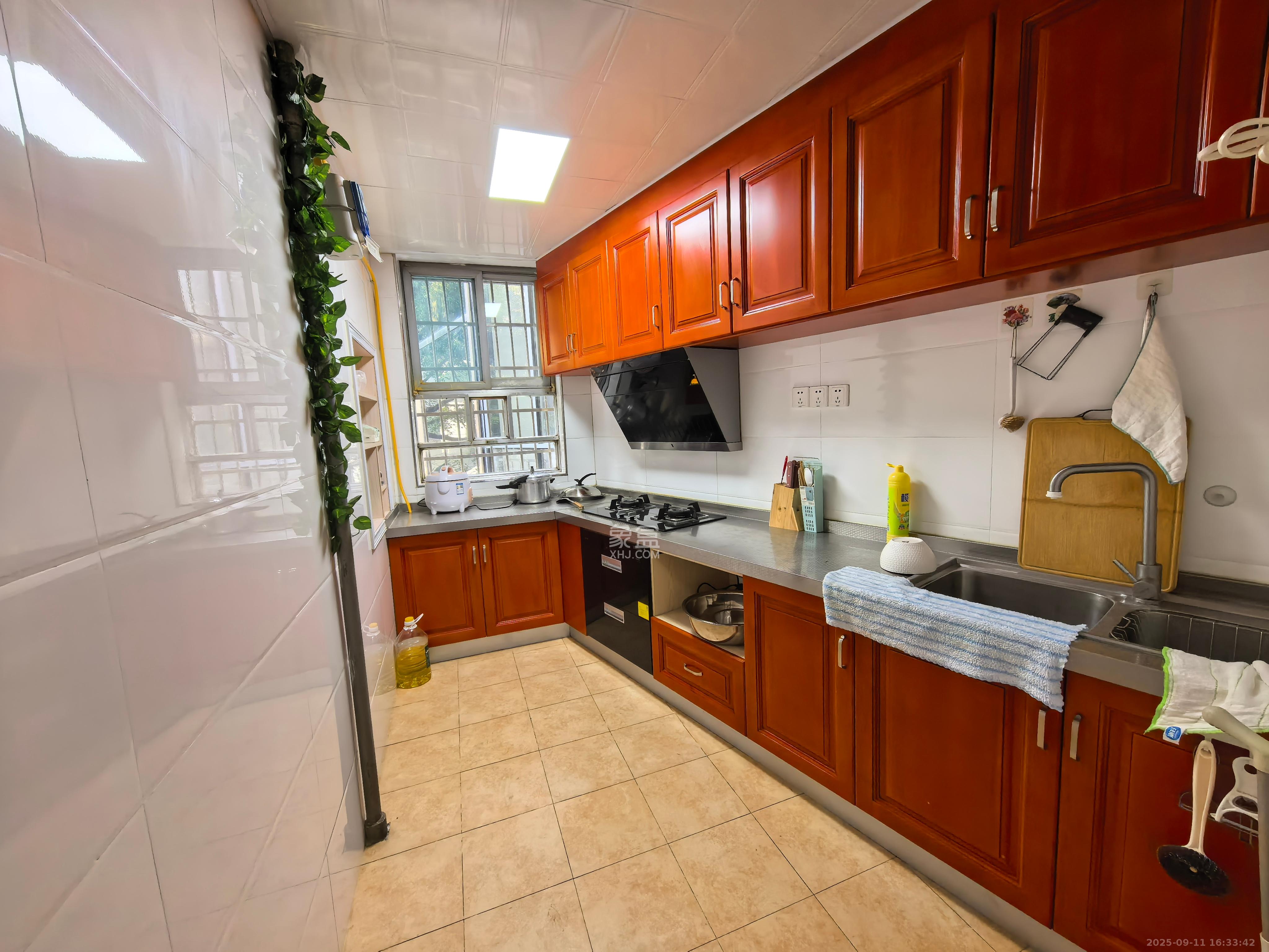 戒毒所宿舍 3室1厅1卫 2000.0元/月 戒毒所宿舍 3室1厅1卫 2000.0元/月室内图