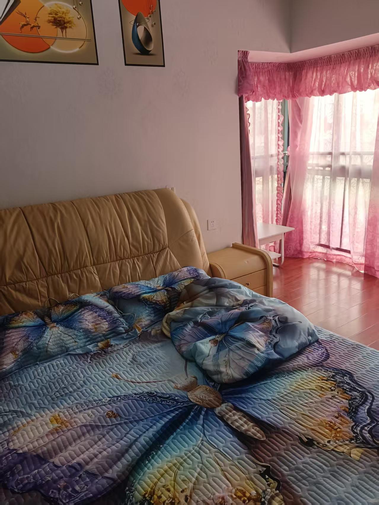 M国际 1室1厅1卫 1300.0元/月 M国际 1室1厅1卫 1300.0元/月室内图