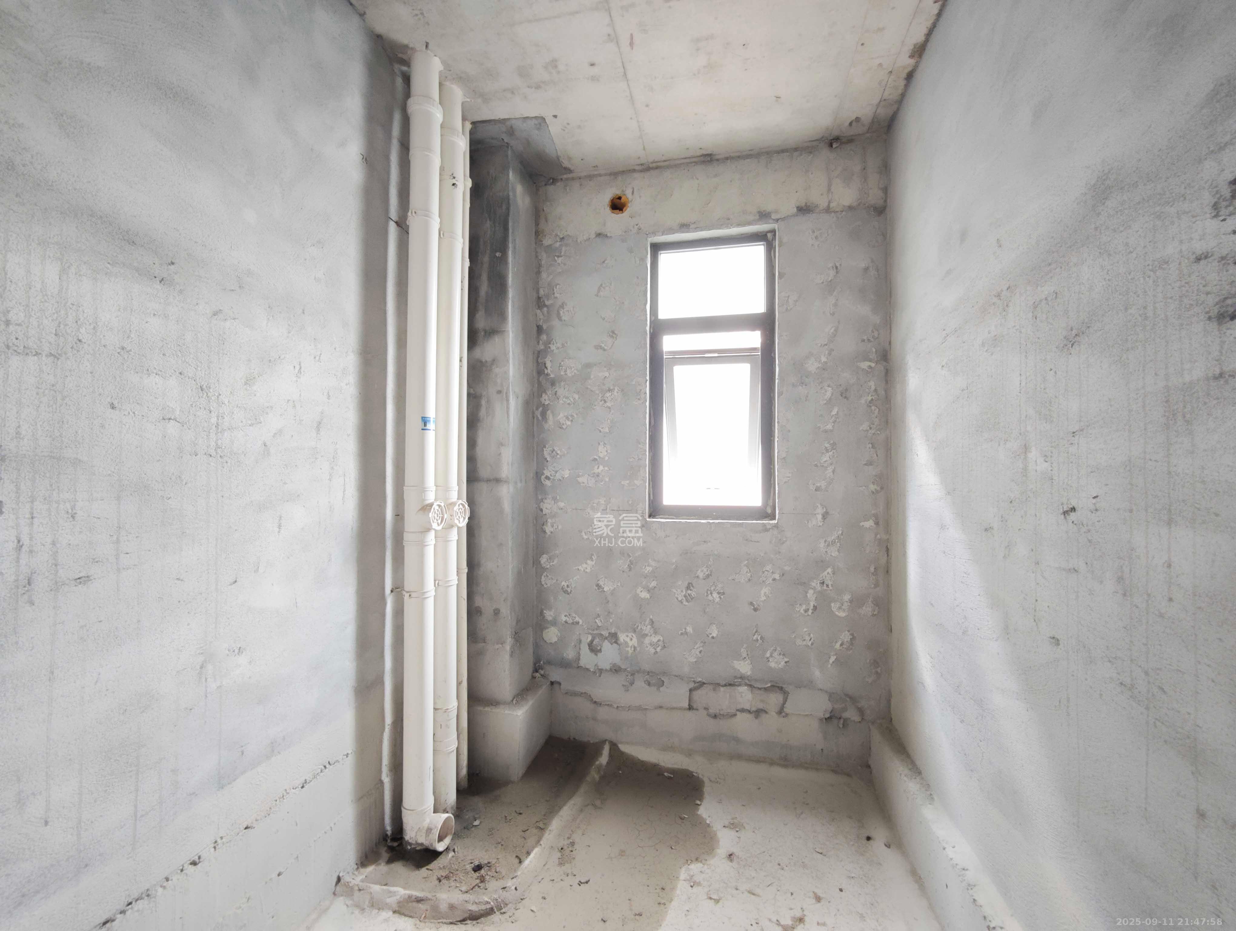 新城明昱东方 6室2厅3卫 408.0万 新城明昱东方 6室2厅3卫 408.0万卫生间