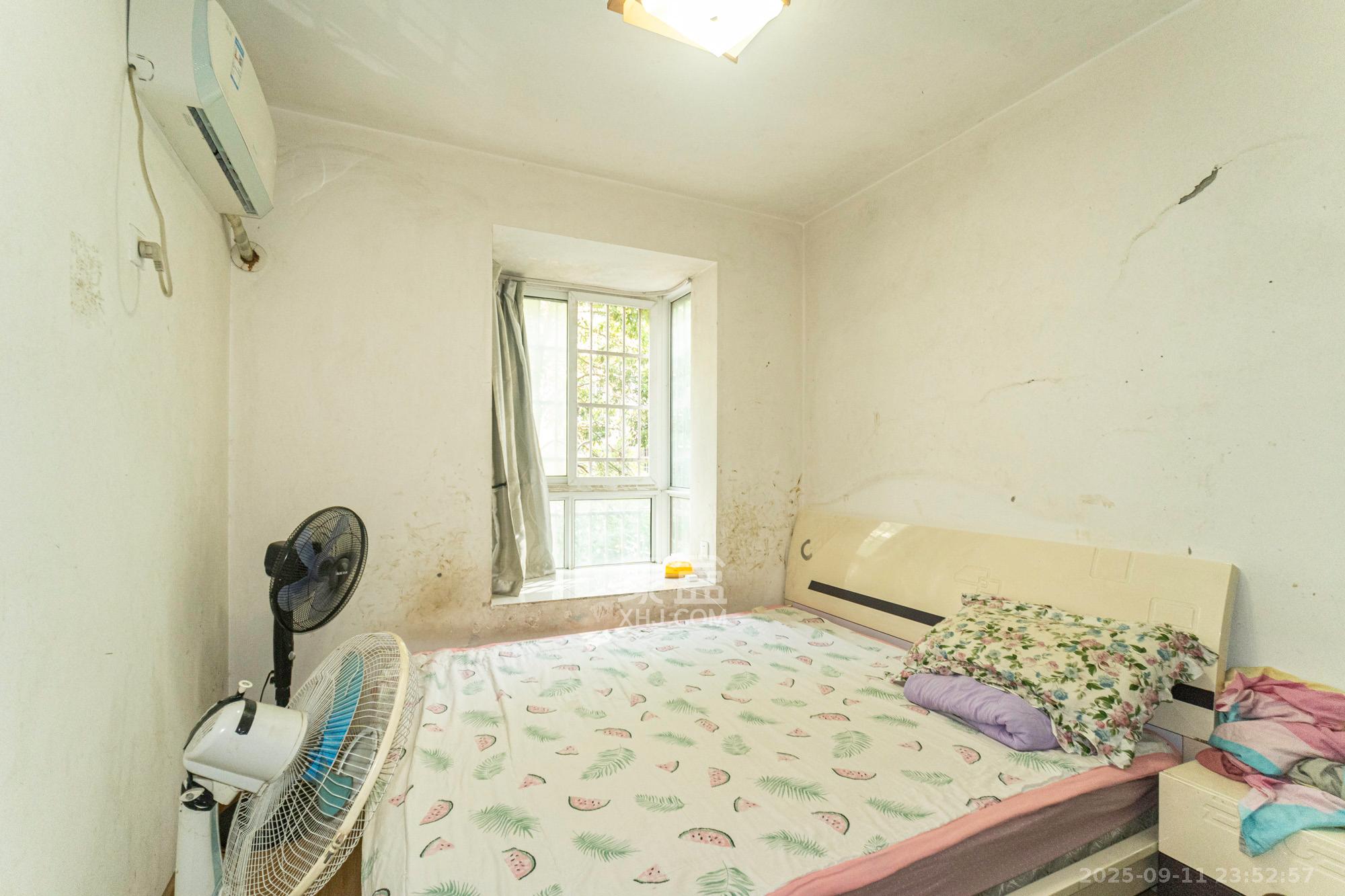 长丰星城 3室2厅1卫 37.0万 长丰星城 3室2厅1卫 37.0万卧室