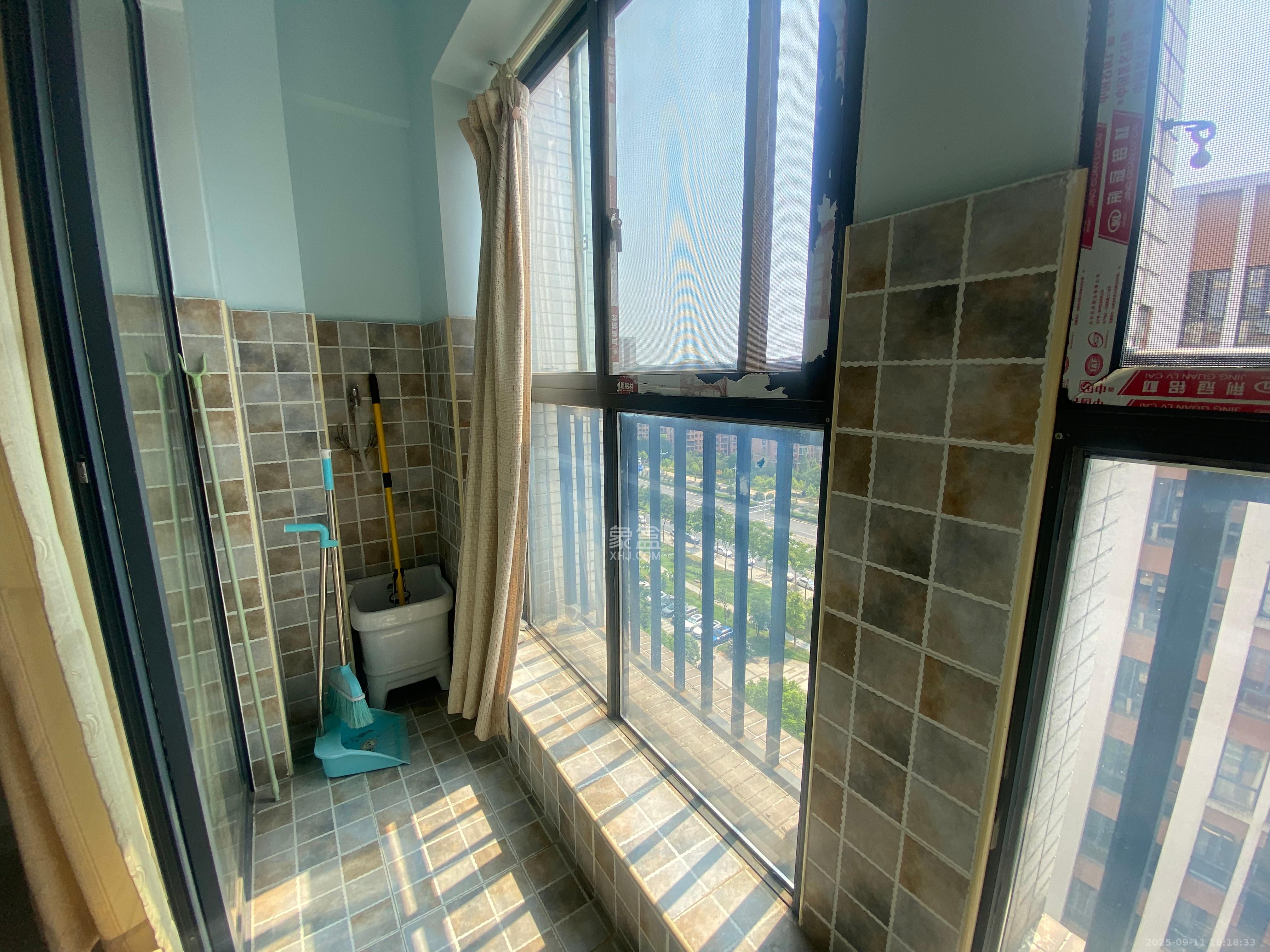 中建芙蓉工社 2室1厅1卫 1700.0元/月 中建芙蓉工社 2室1厅1卫 1700.0元/月室内图