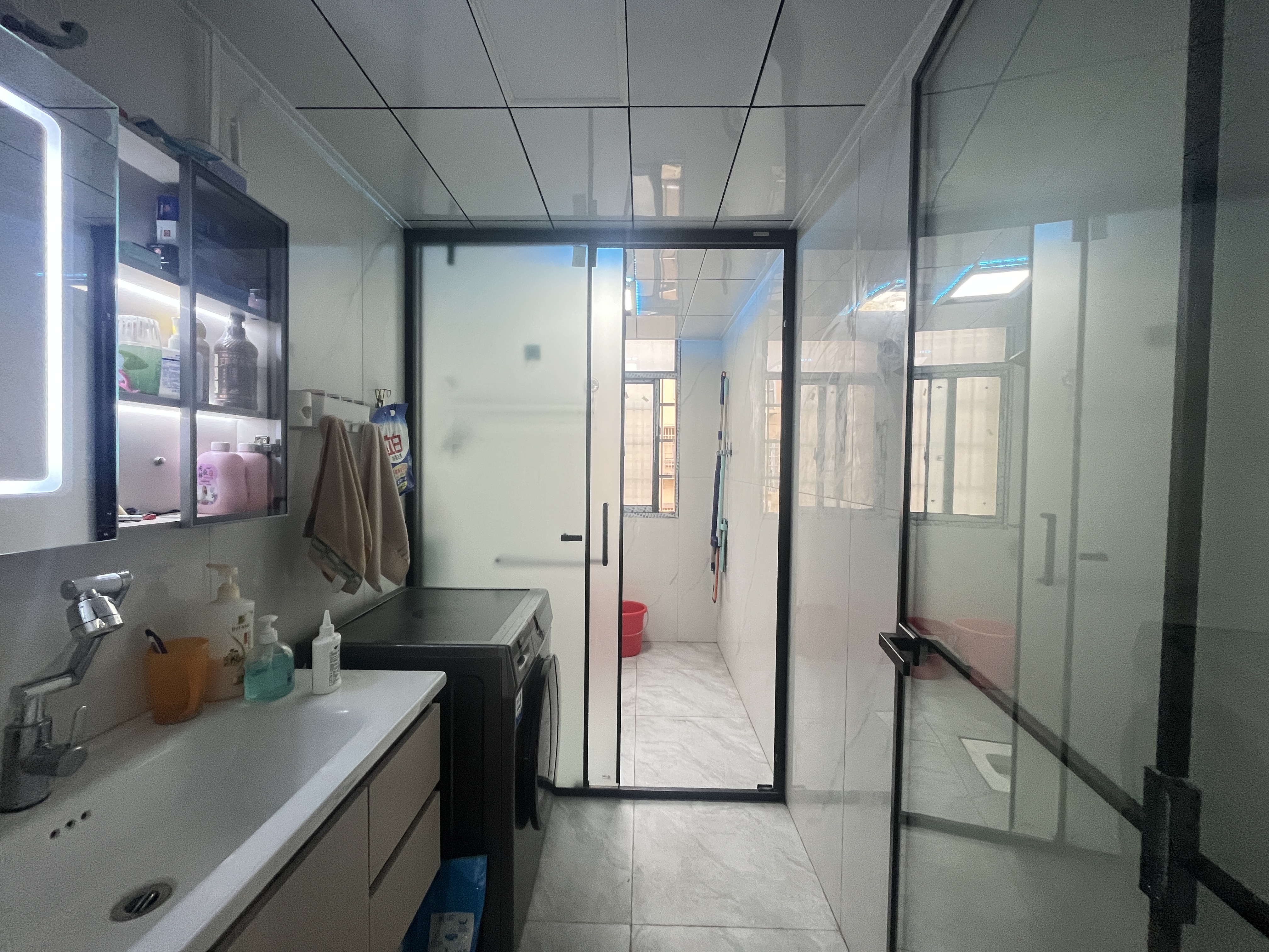 新世界建材城 3室2厅2卫 49.8万 新世界建材城 3室2厅2卫 49.8万客厅