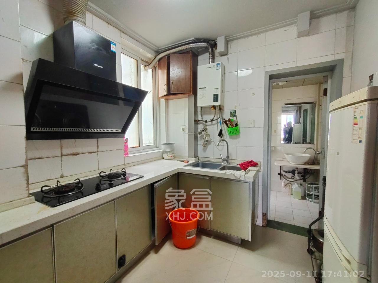 佳润新城(佳润新都) 2室1厅1卫 2400.0元/月 佳润新城(佳润新都) 2室1厅1卫 2400.0元/月室内图