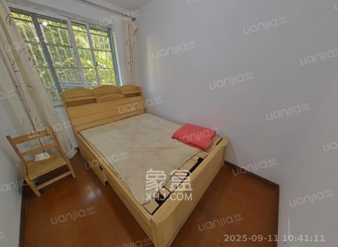 东岸锦城(东方人家)  3室2厅1卫    1900.0元/月室内图