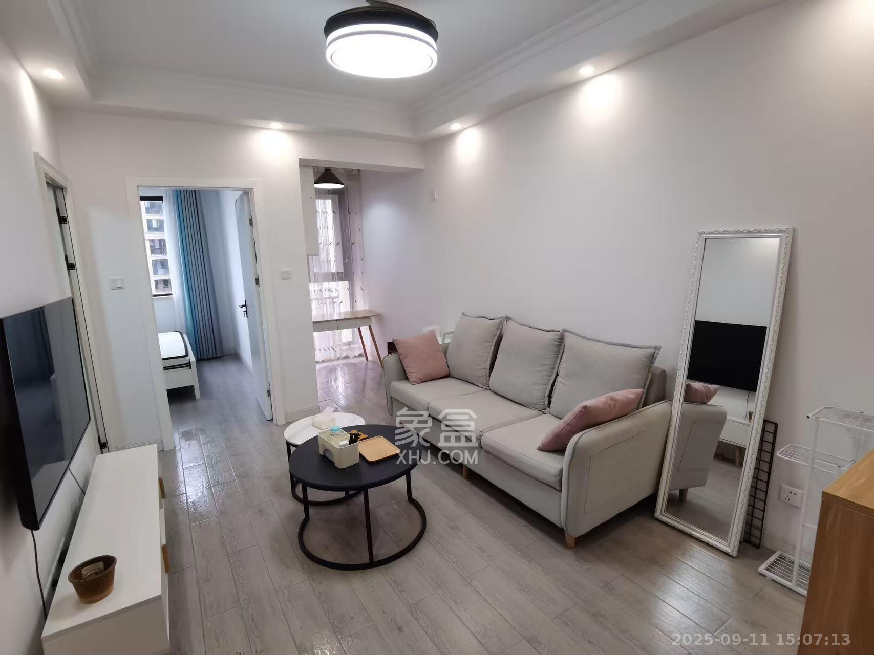 融创融公馆(融创臻苑) 1室0厅0卫 1700.0元/月 融创融公馆(融创臻苑) 1室0厅0卫 1700.0元/月室内图