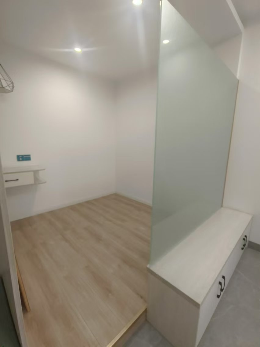 南苑上和三期 1室1厅1卫 1200.0元/月 南苑上和三期 1室1厅1卫 1200.0元/月室内图