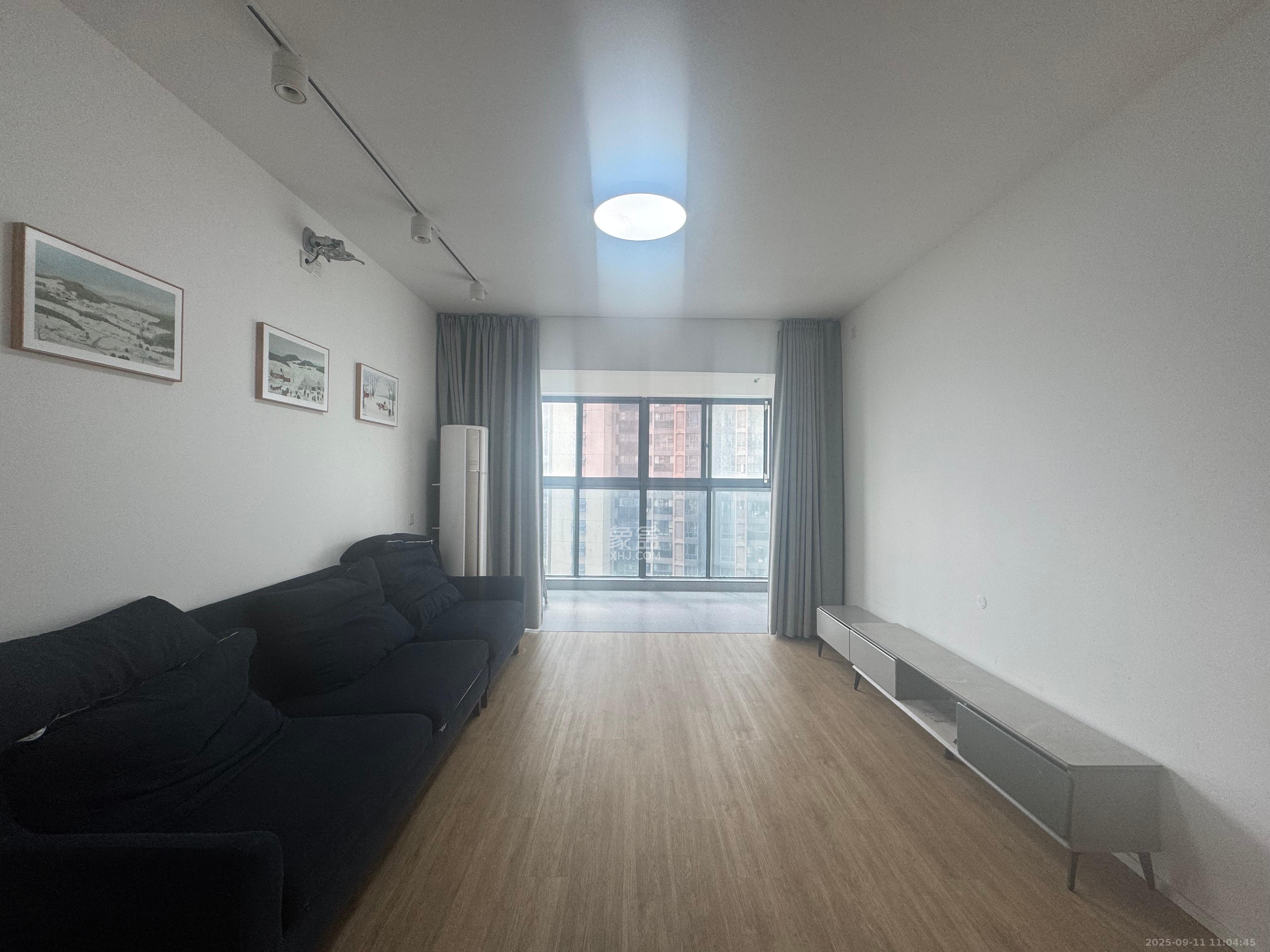 通用时代国际社区  3室2厅2卫    3300.0元/月 通用时代国际社区  3室2厅2卫    3300.0元/月