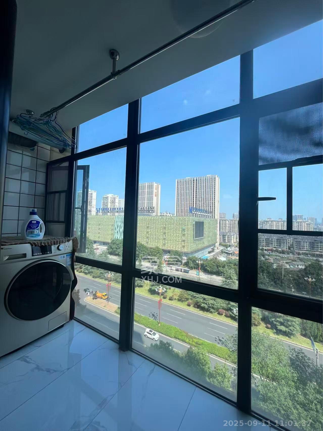 麓江春 1室1厅1卫 2600.0元/月 麓江春 1室1厅1卫 2600.0元/月室内图