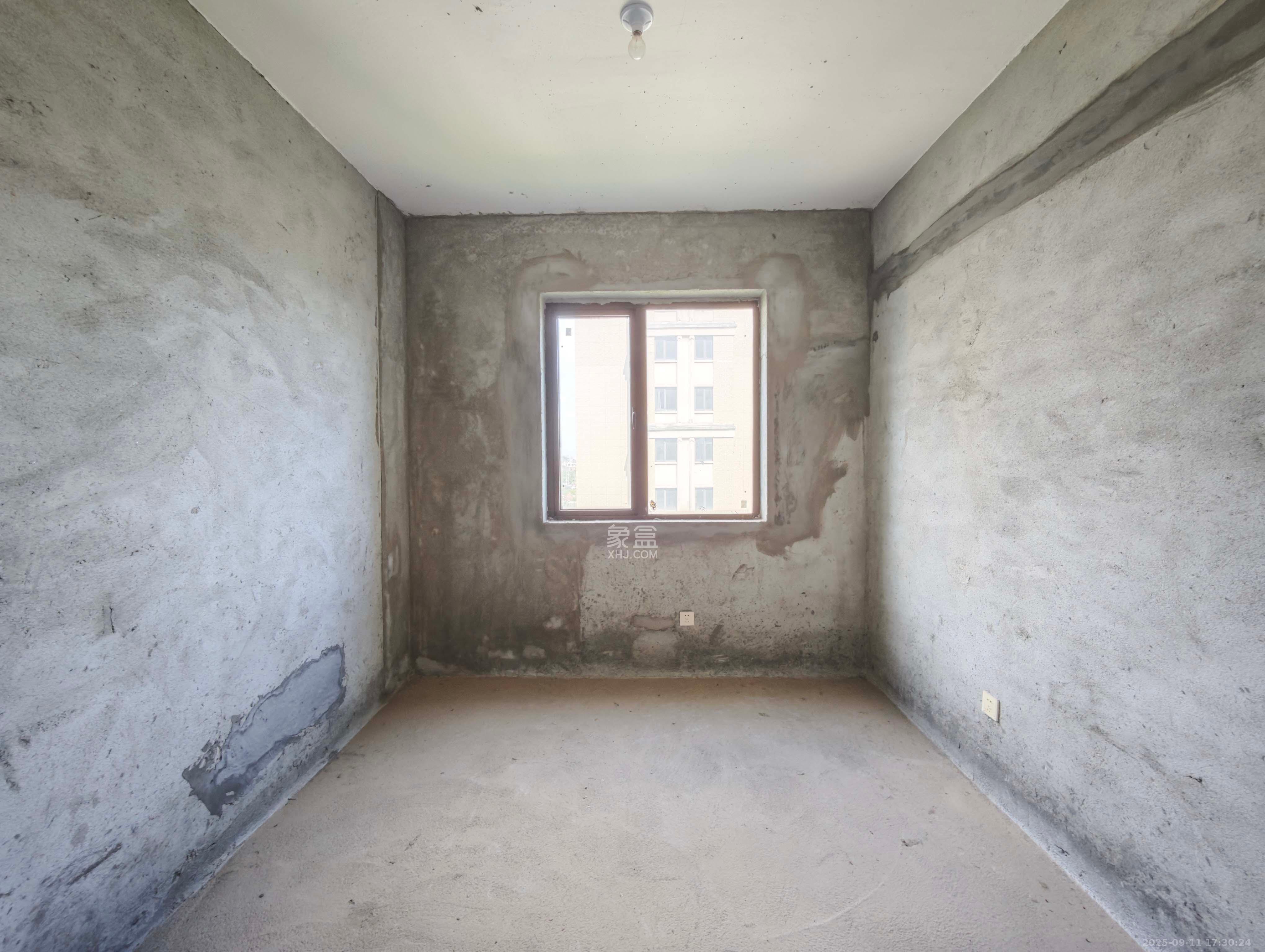 湘水郡(兴旺小爱同学)  4室2厅2卫    78.0万 湘水郡(兴旺小爱同学)  4室2厅2卫    78.0万卧室