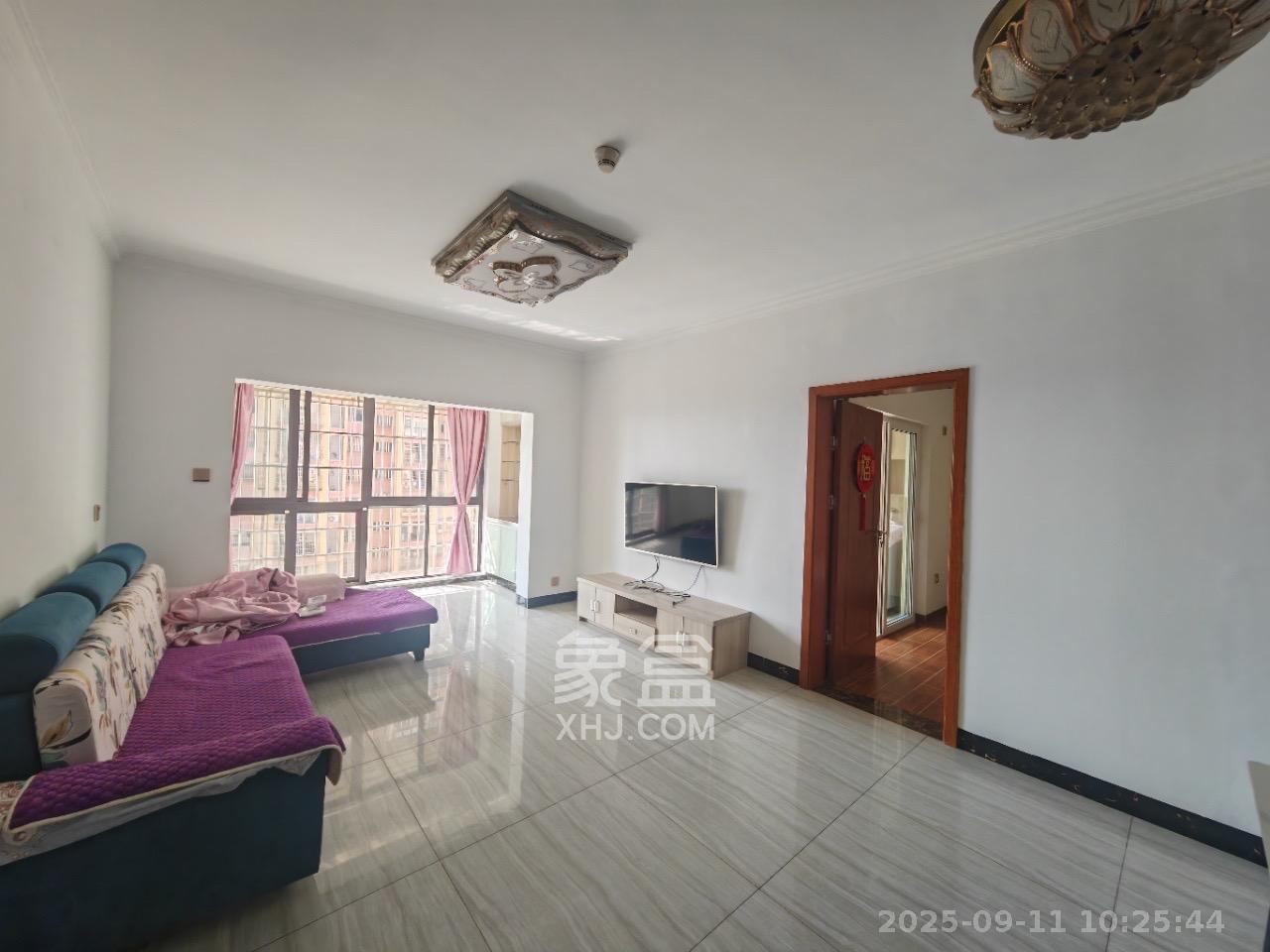 荷韵园 2室2厅1卫 1800.0元/月 荷韵园 2室2厅1卫 1800.0元/月室内图