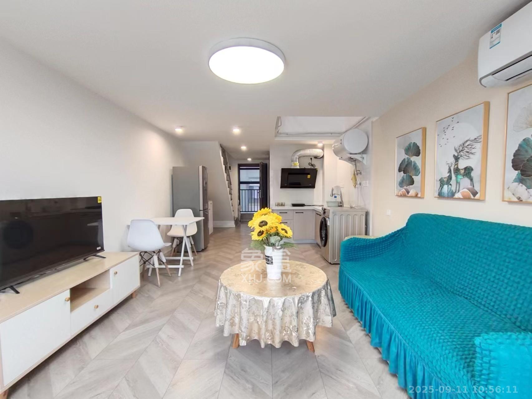 龙湖新壹城 2室2厅1卫 2500.0元/月 龙湖新壹城 2室2厅1卫 2500.0元/月室内图