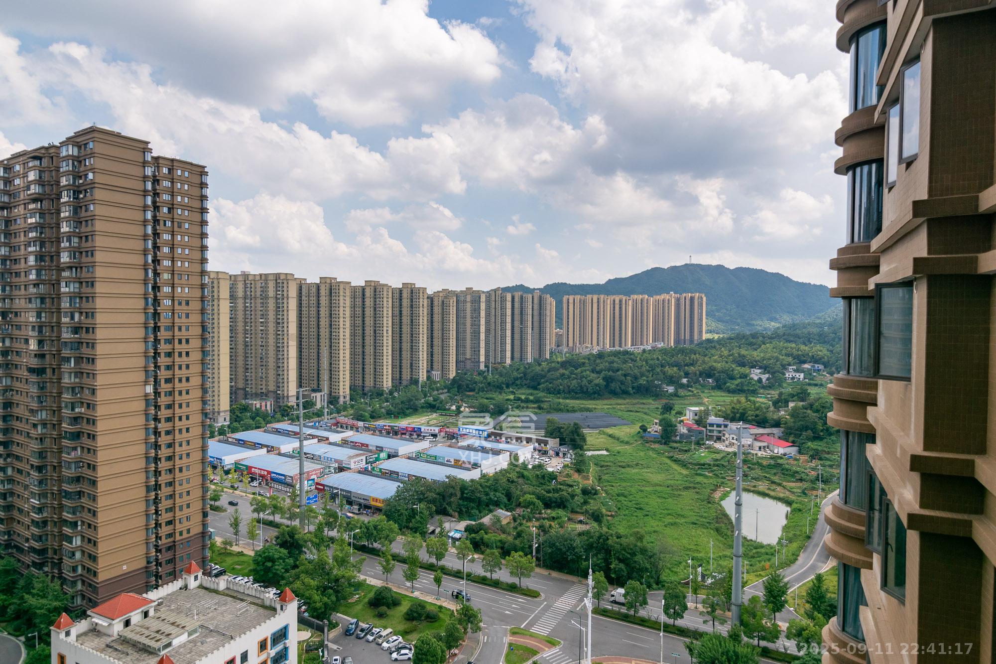 润和美郡（润和紫郡五期）  5室2厅2卫    129.8万其他